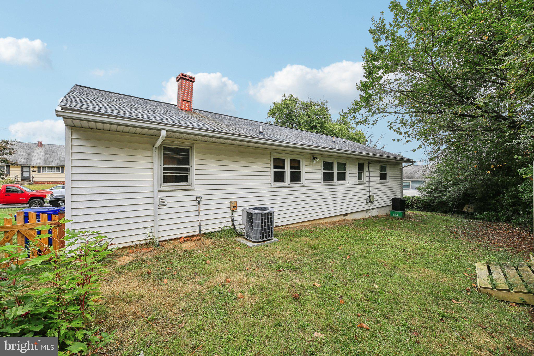 FAIRLAWN - Residential