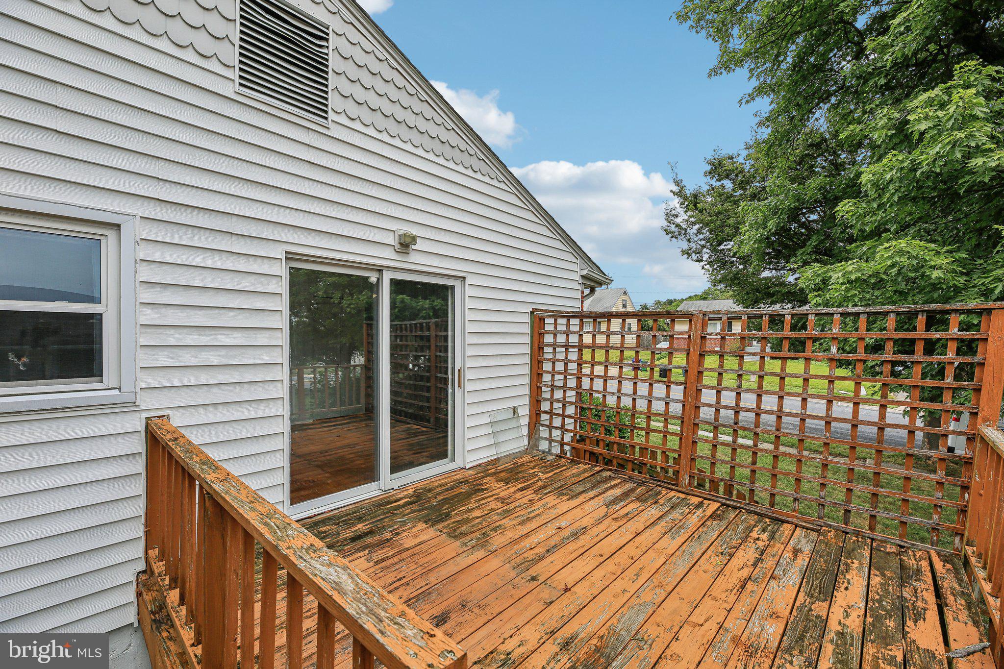 FAIRLAWN - Residential