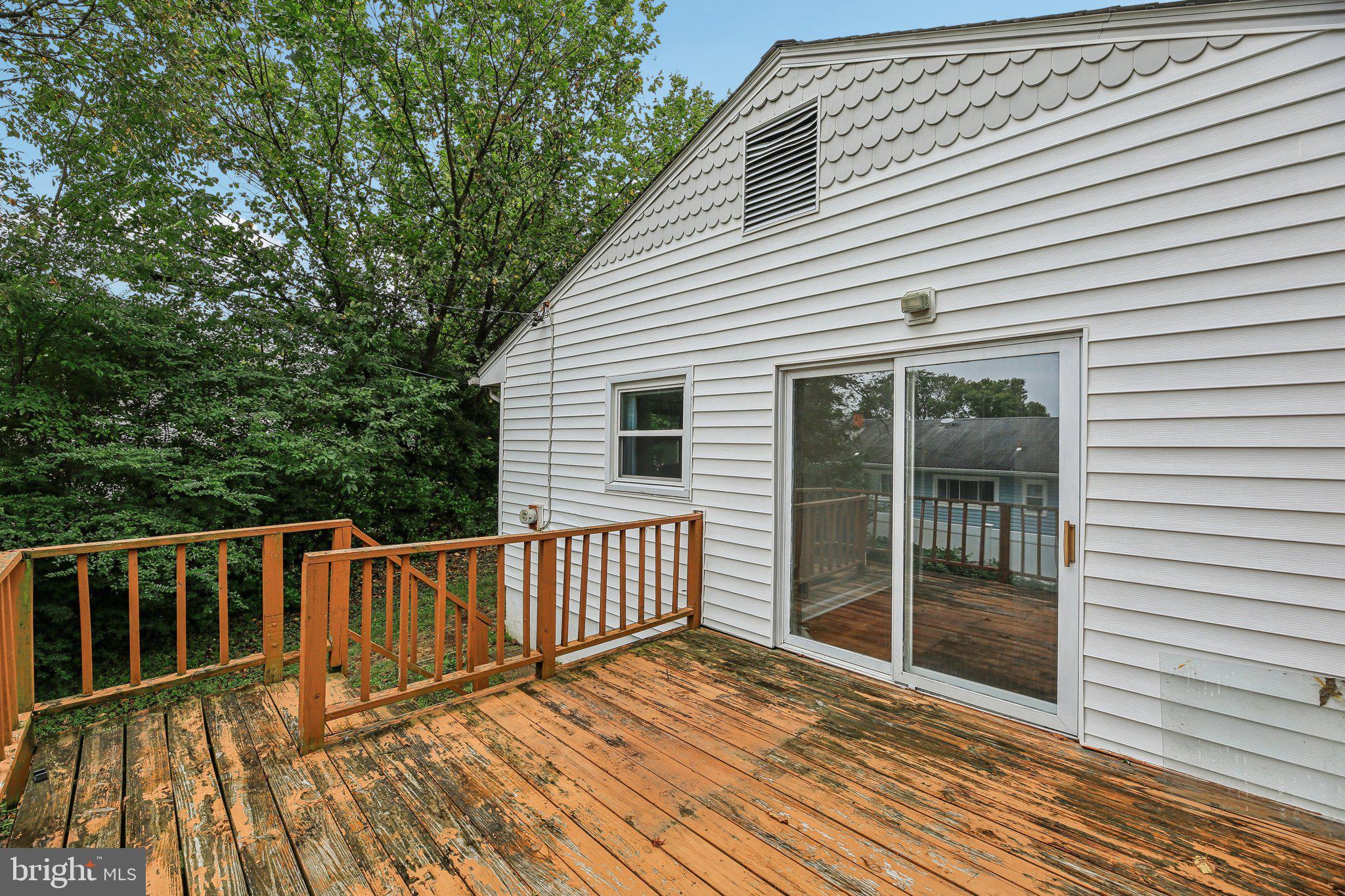 FAIRLAWN - Residential