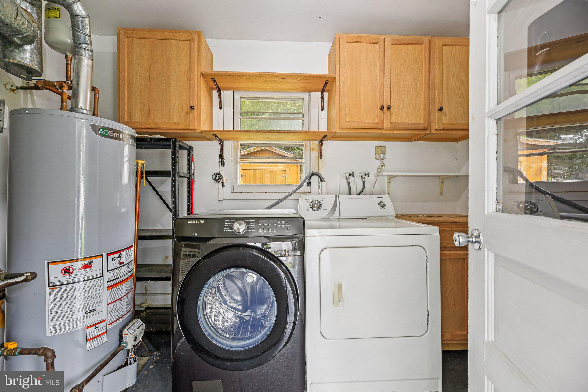 FAIRLAWN - Residential