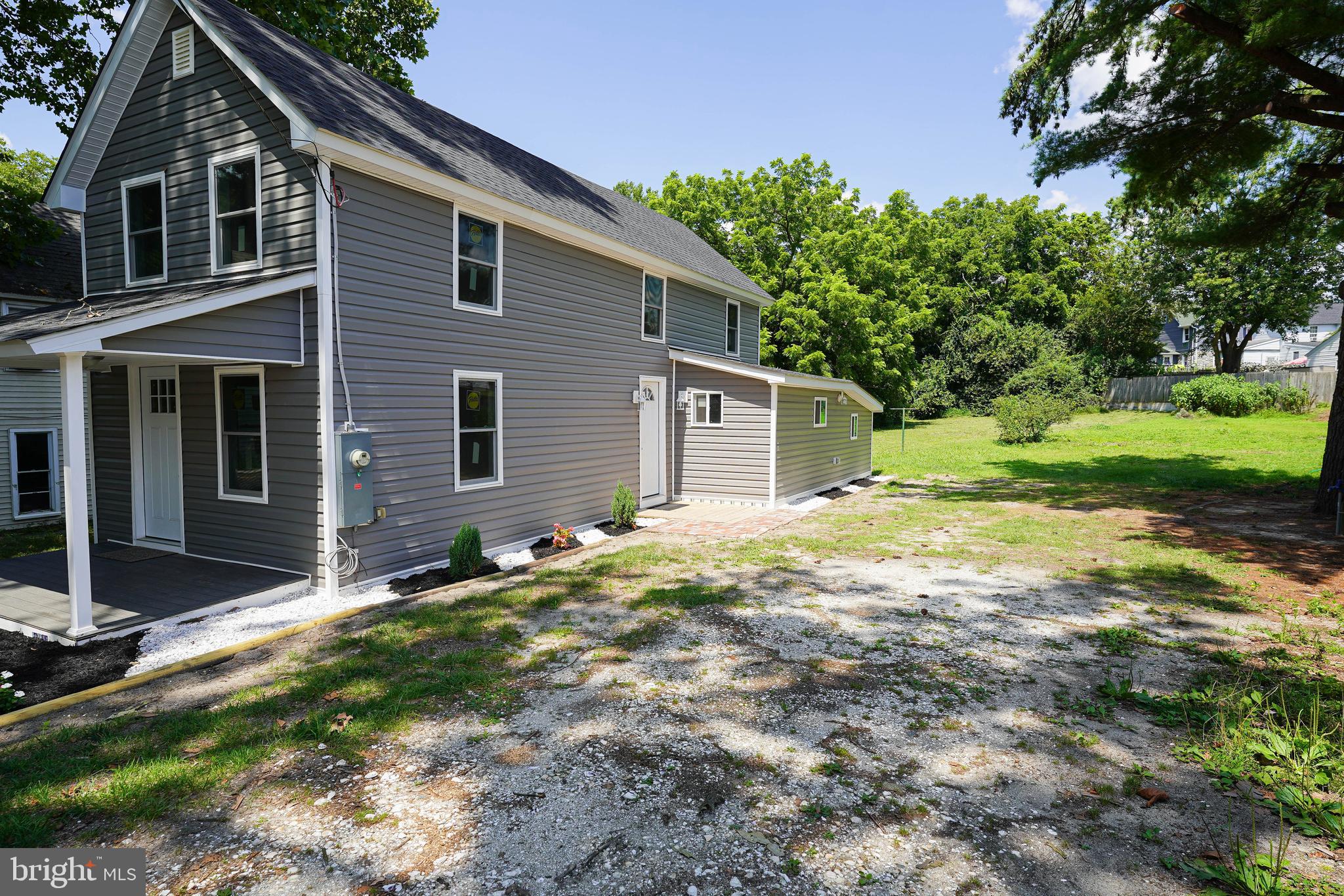 533 E 4TH STREET