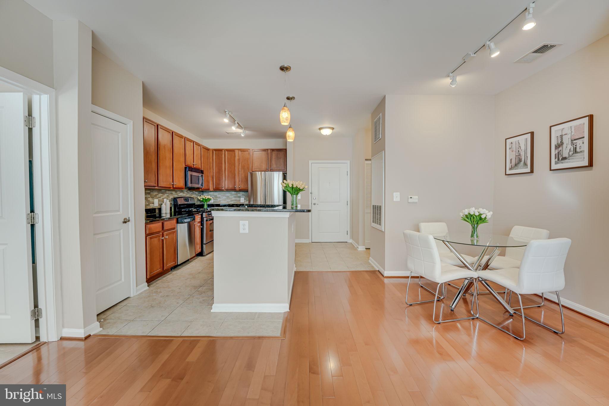 HALSTEAD AT THE METRO - Residential