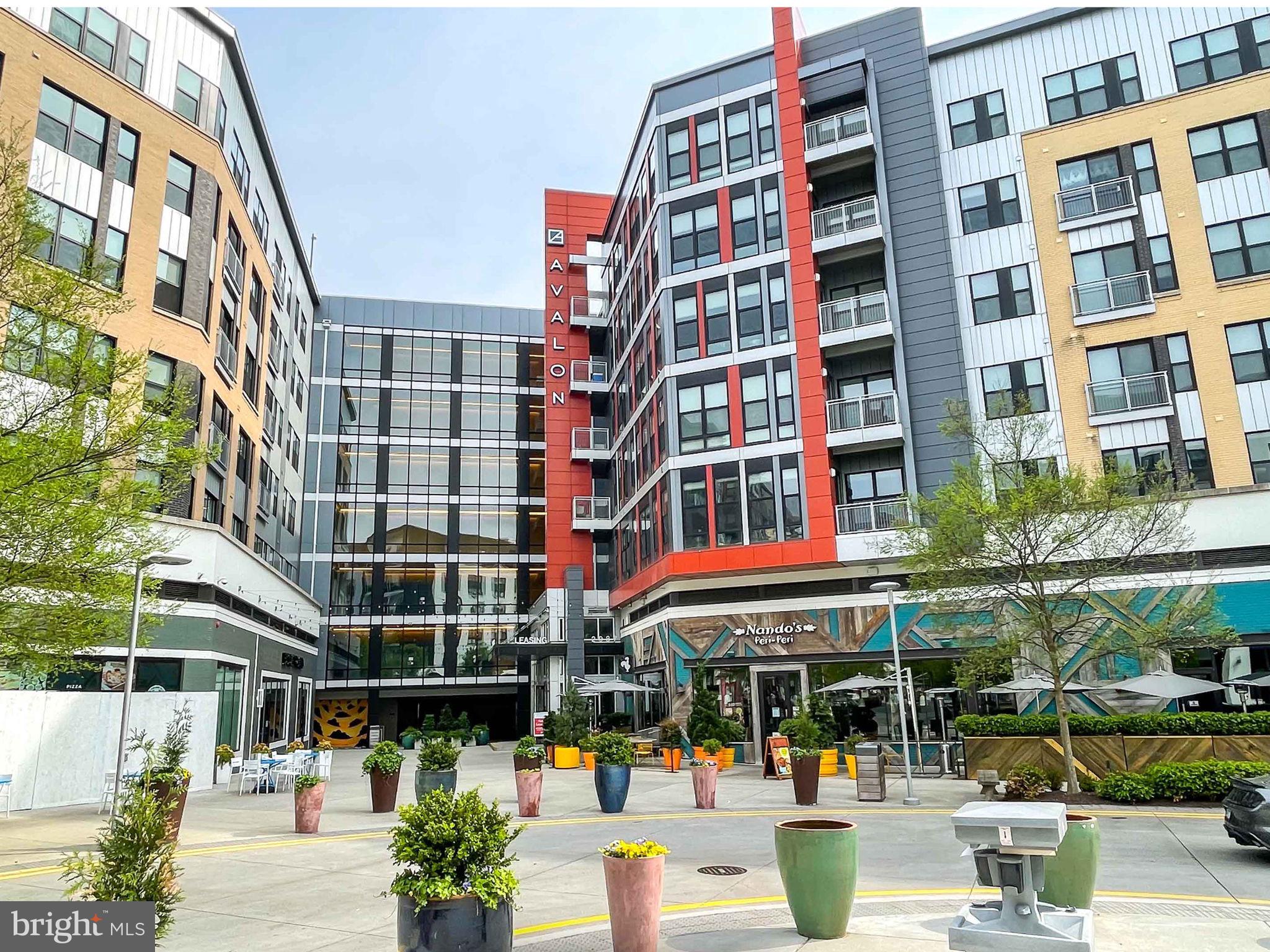 HALSTEAD AT THE METRO - Residential