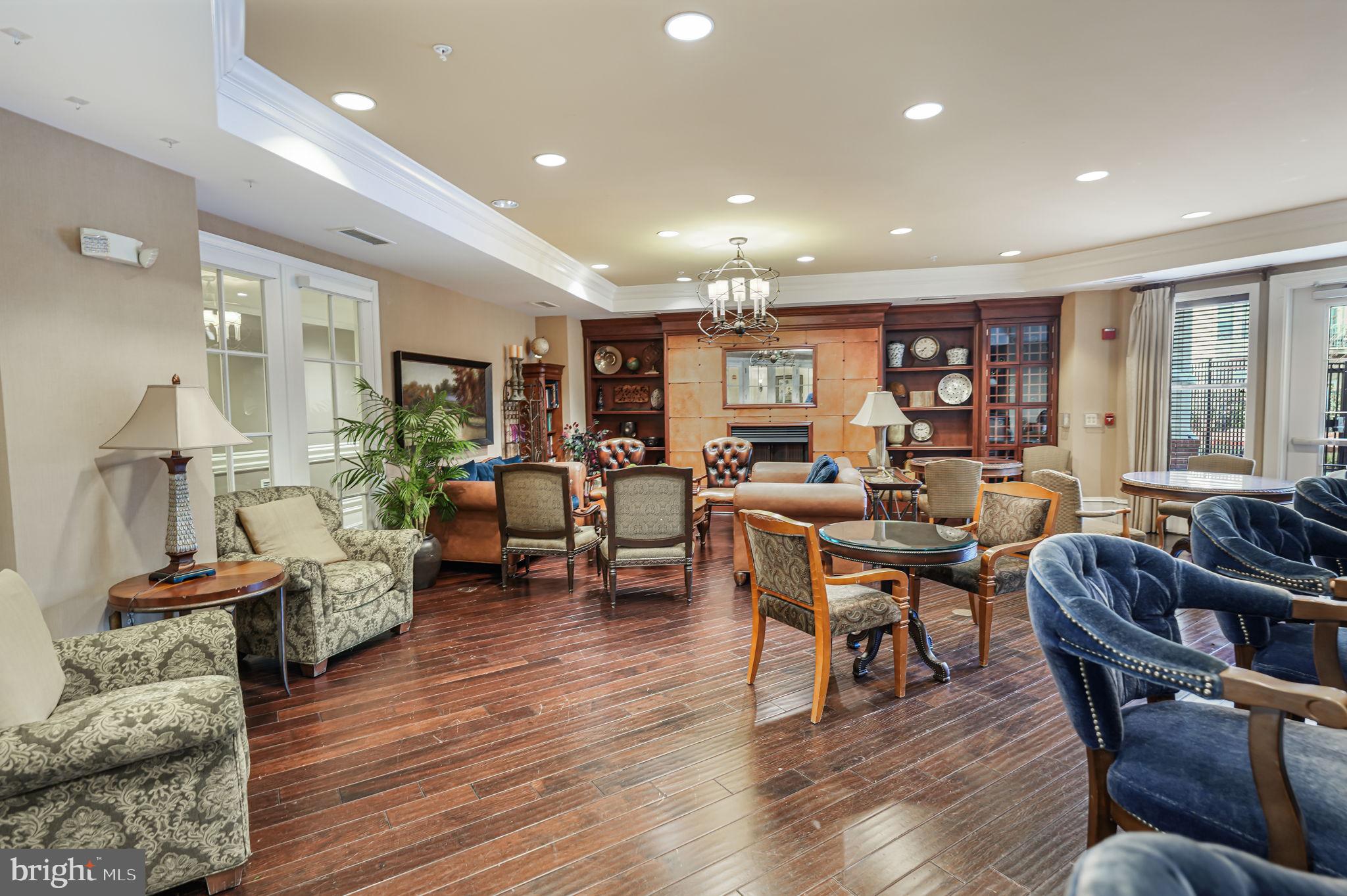 HALSTEAD AT THE METRO - Residential