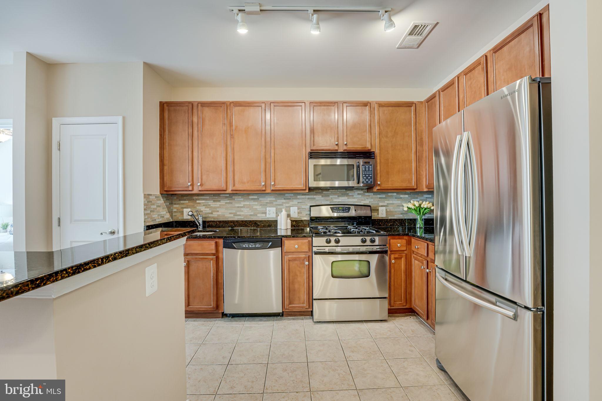 HALSTEAD AT THE METRO - Residential