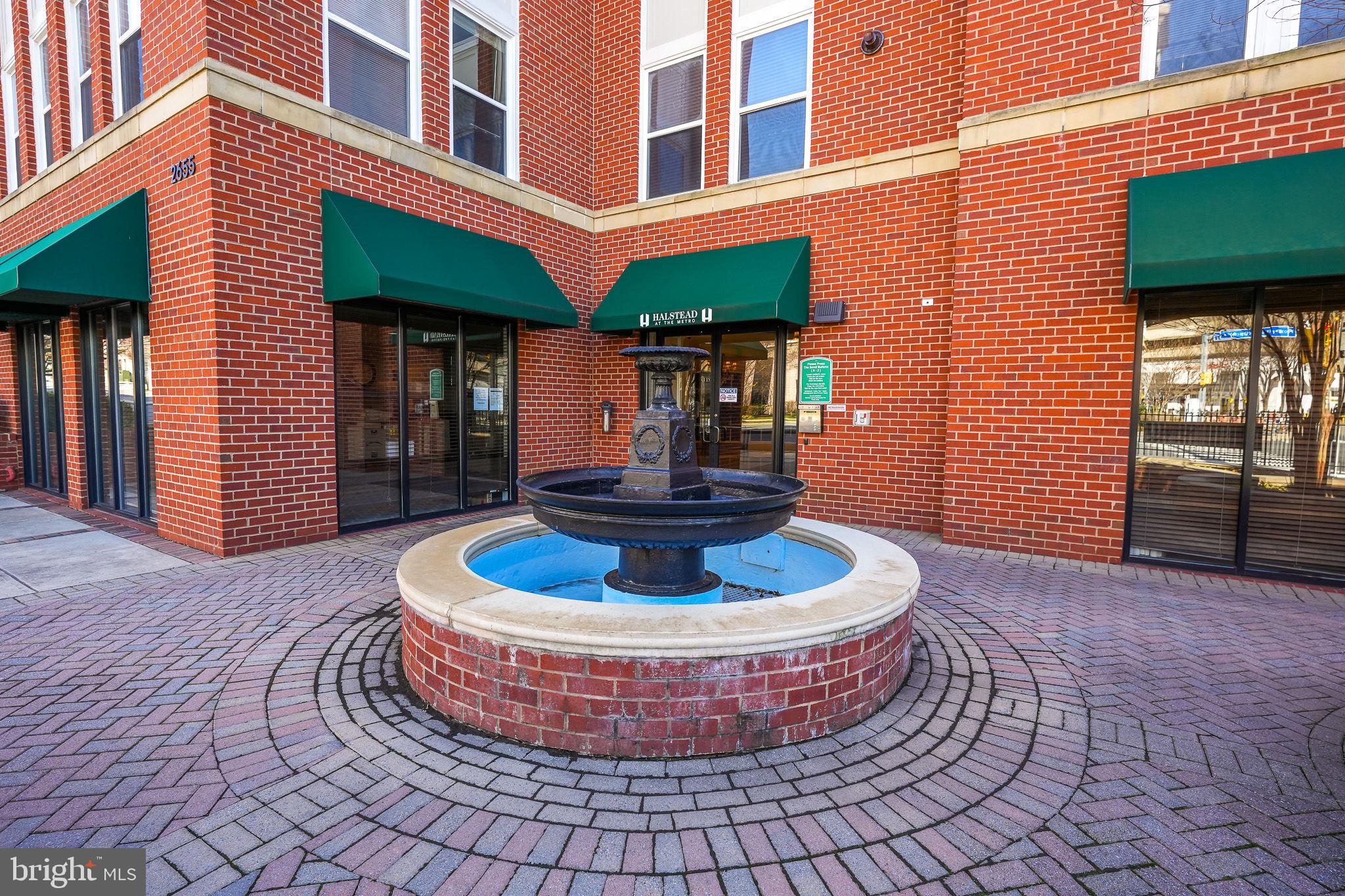 HALSTEAD AT THE METRO - Residential