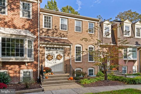 10415 CARRIAGEPARK COURT FAIRFAX VA 22032