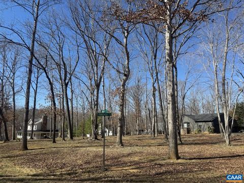 Homes For Sale - Niblick Ln #311<br/> PALMYRA, VA 22963