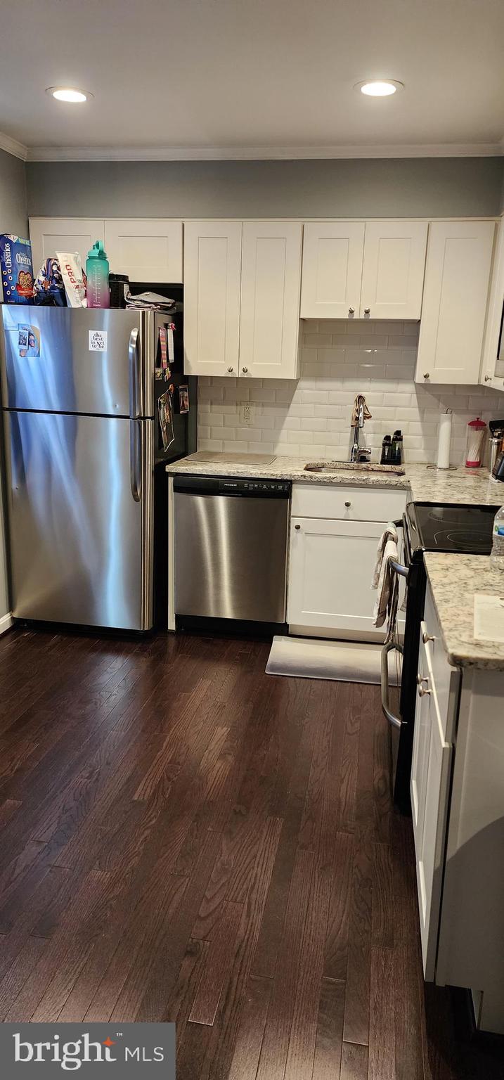 PRINCE PL AT NORTHAMPTOM - Residential Lease