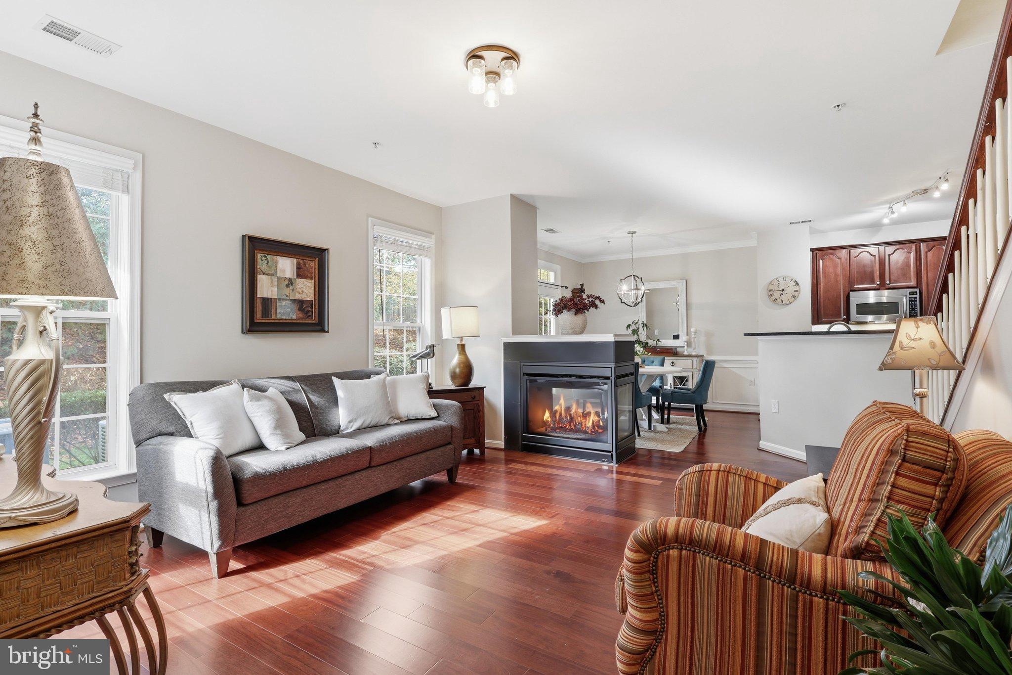 6803 HAMPTON BAY LANE