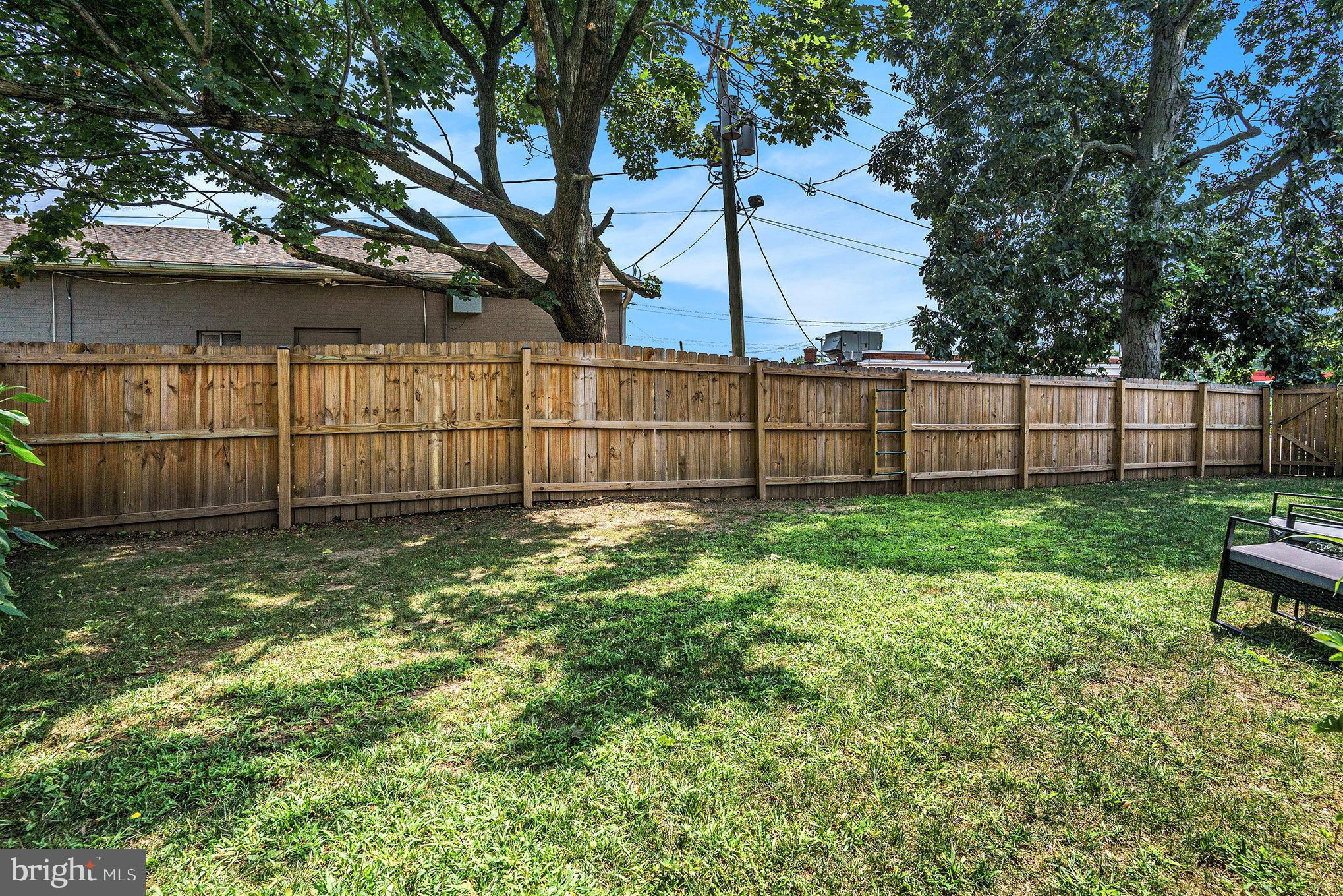 1315 LAKEVIEW DRIVE