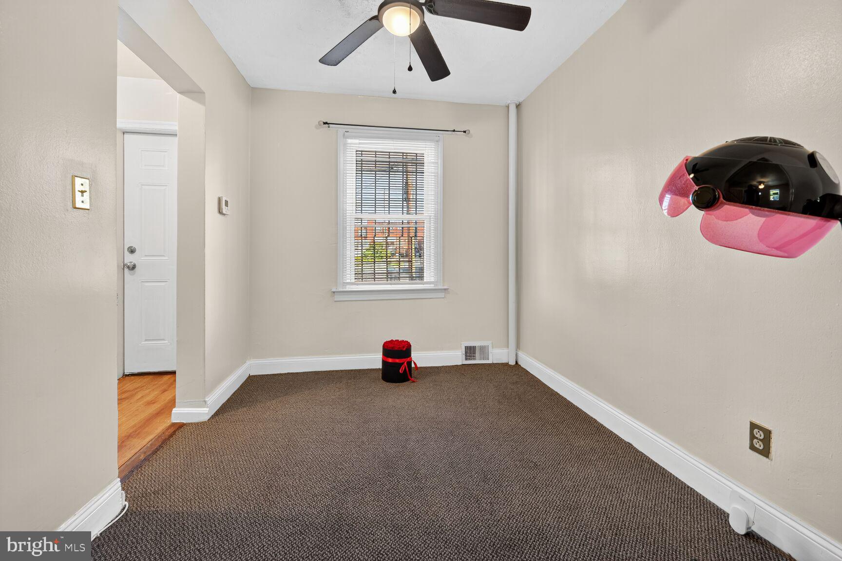 1506 HOWARD ROAD SE