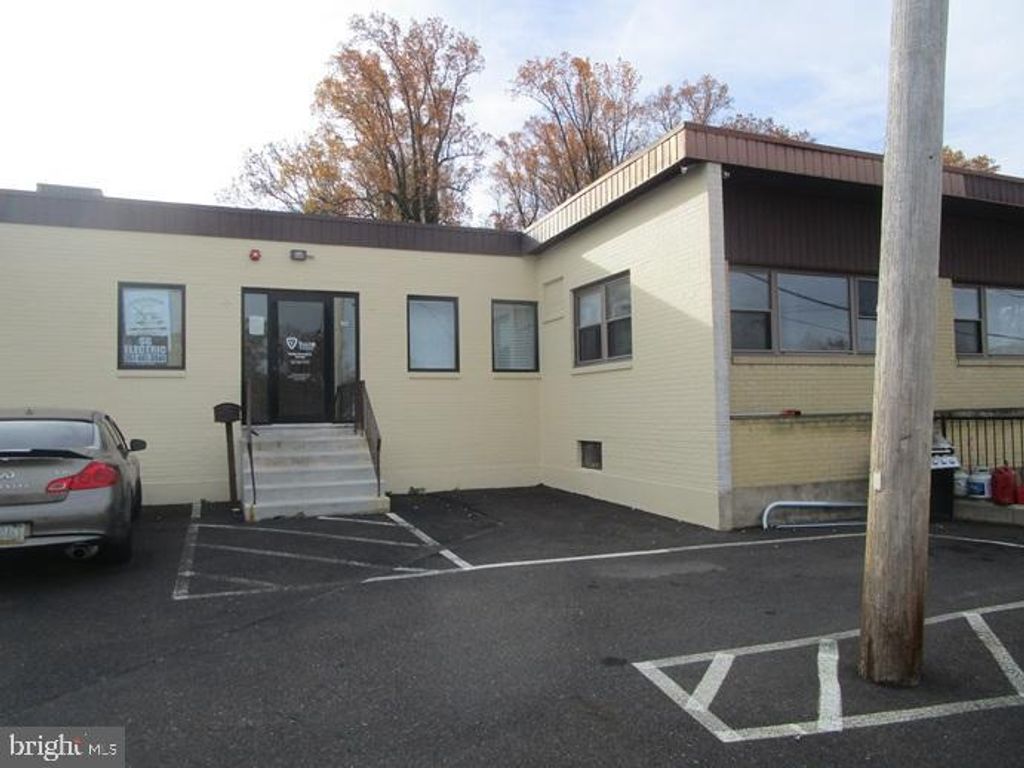 Photo of 2775 Philmont Avenue #A, HUNTINGDON VALLEY, PA 19006 (MLS # PAMC2165966)