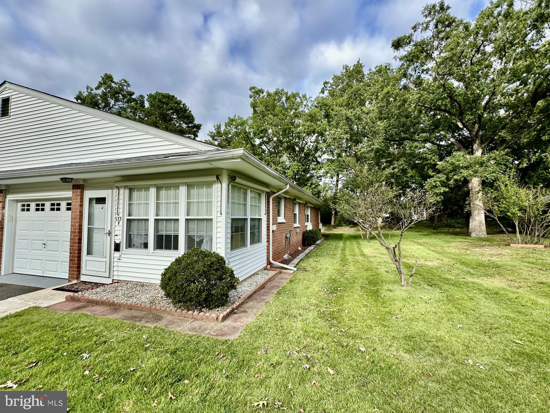133 AZALEA DRIVE B