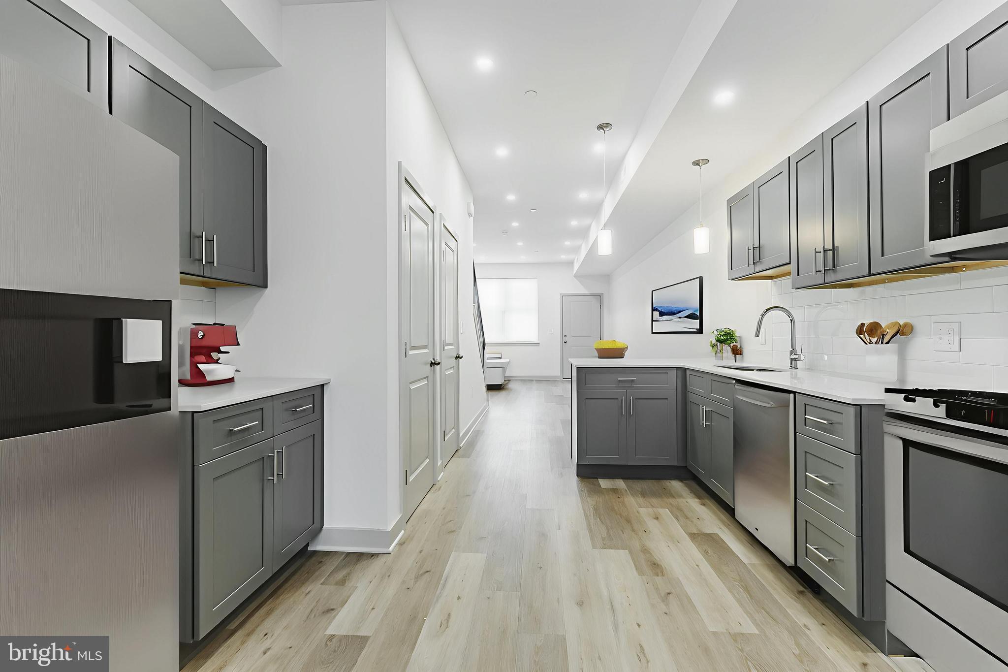 MANTUA - Residential