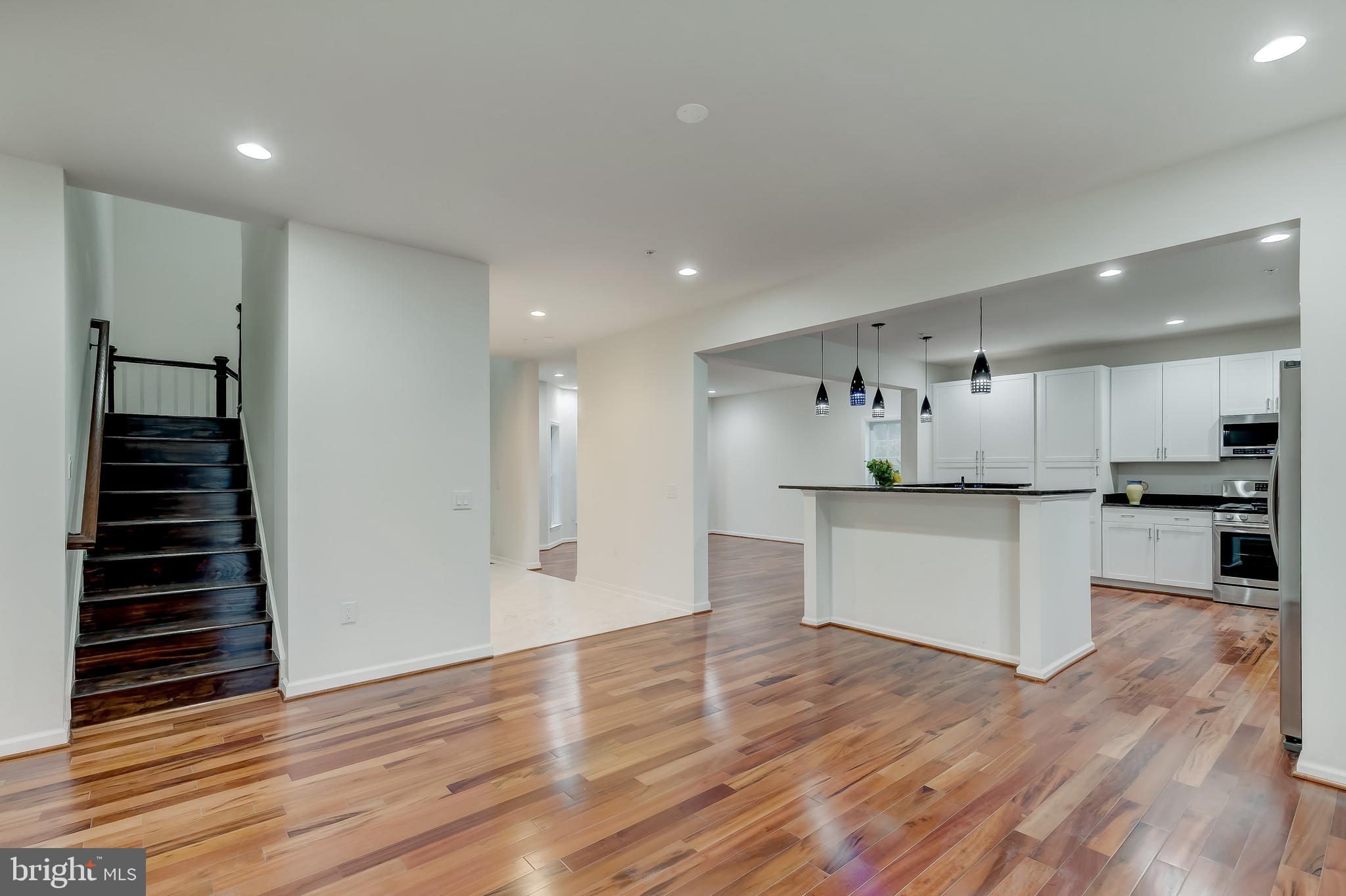 COLESVILLE OUTSIDE - Residential