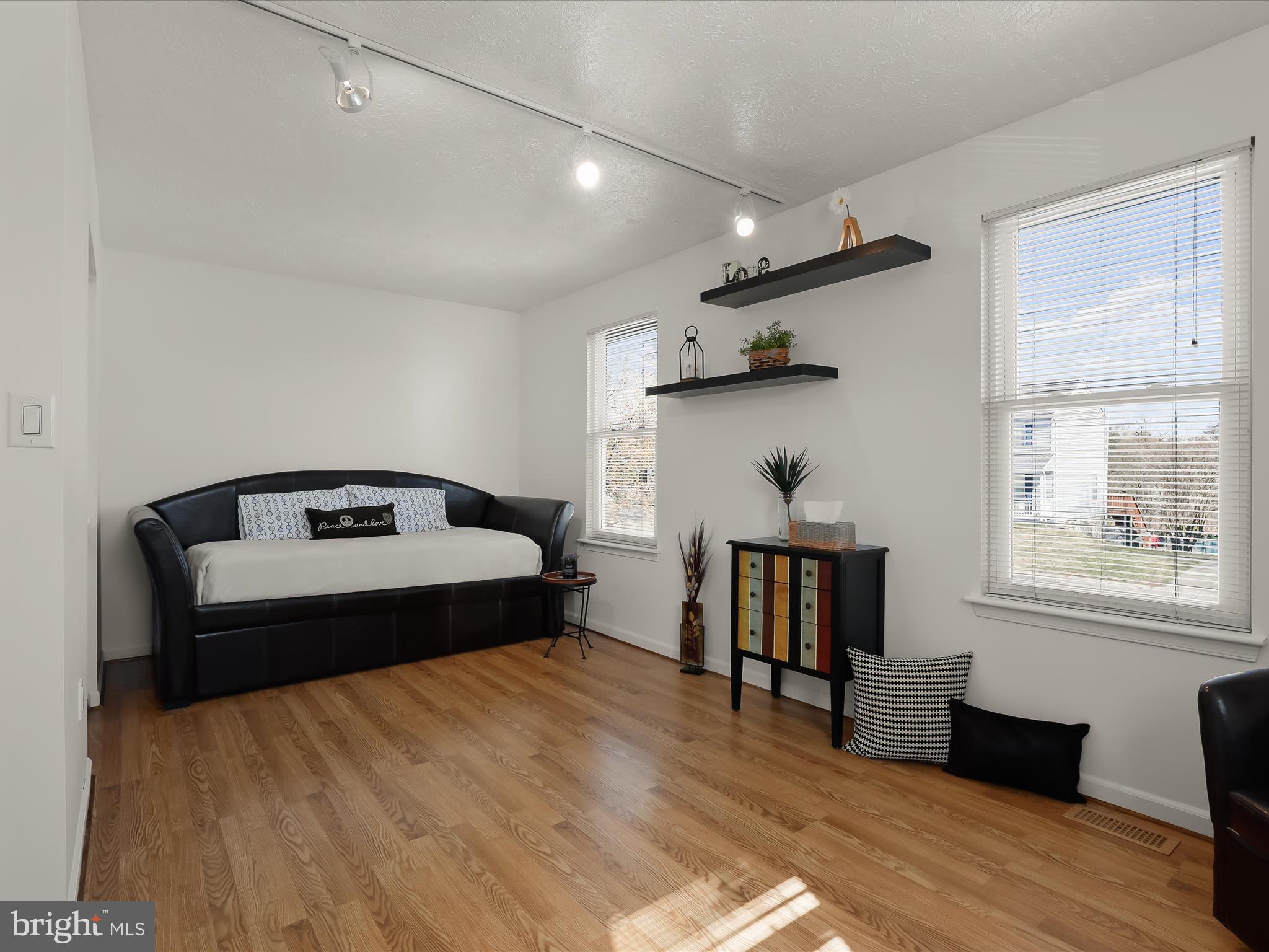 FERNDALE FARMS - Residential