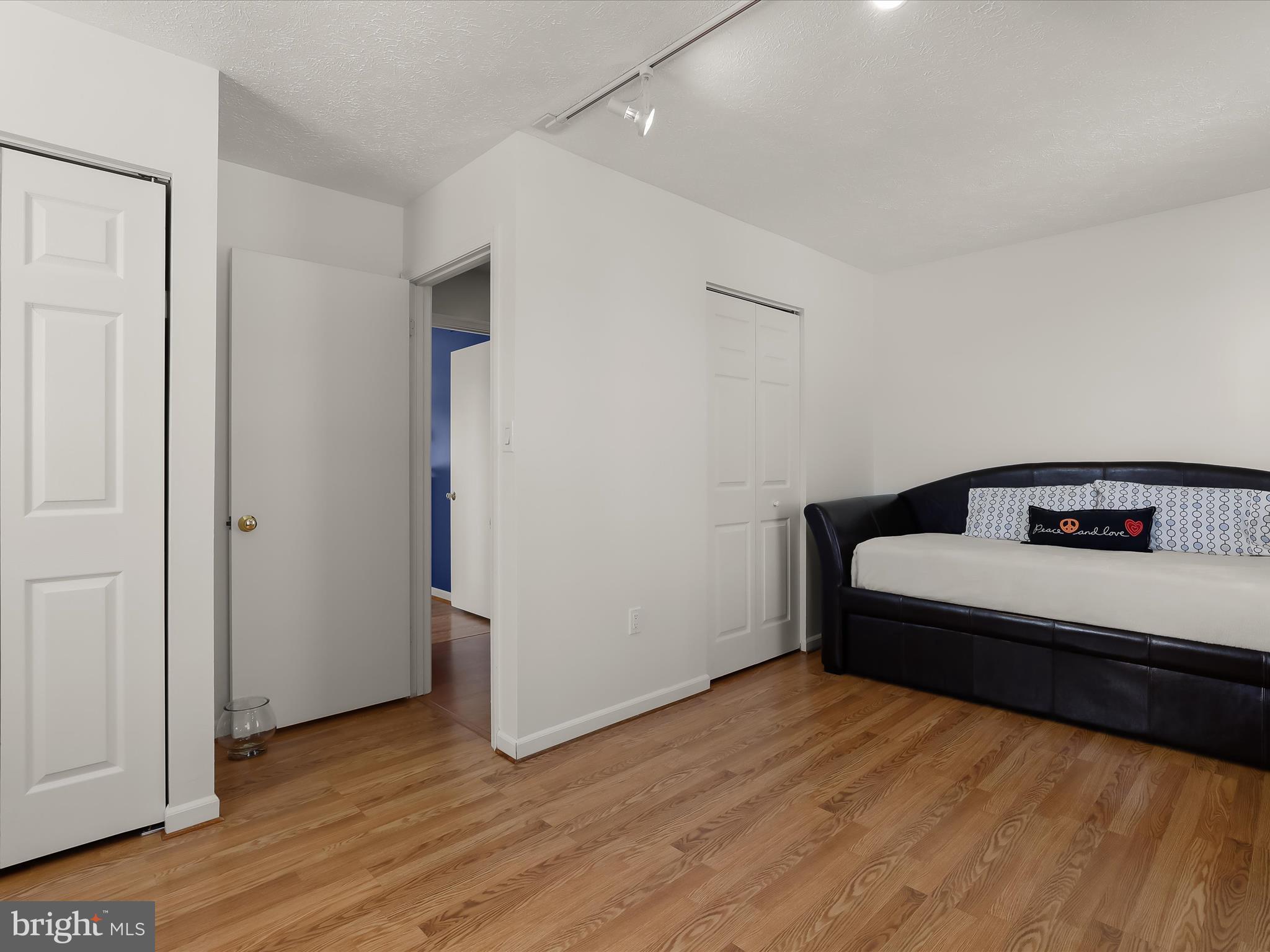 FERNDALE FARMS - Residential