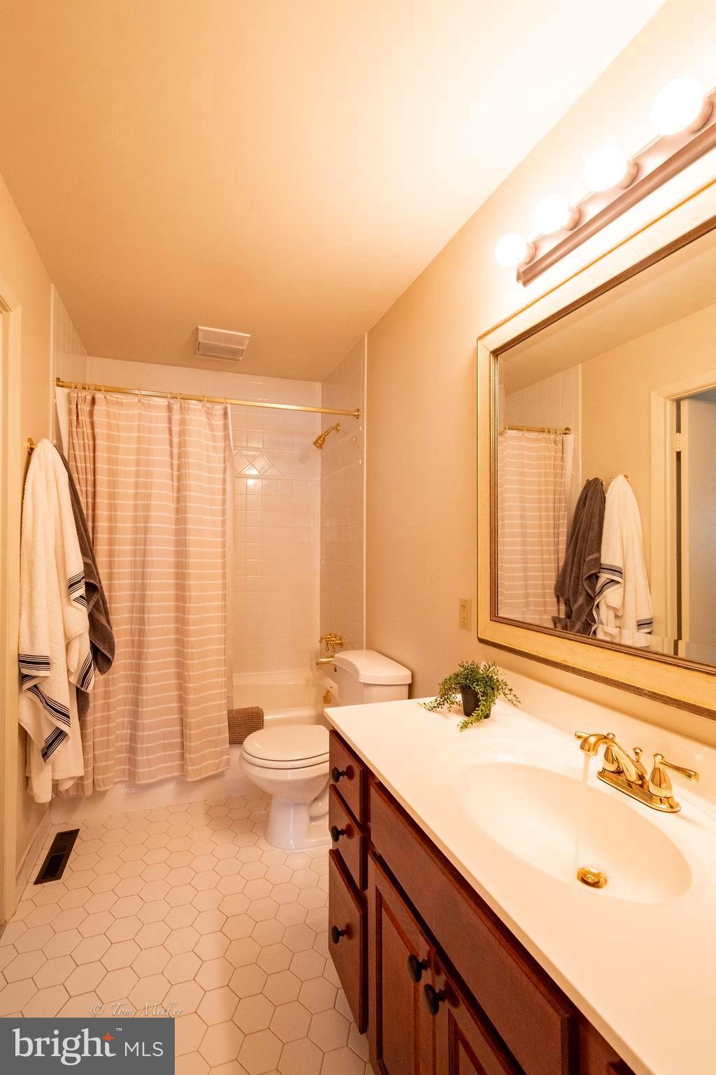 HIGH POINT - Residential