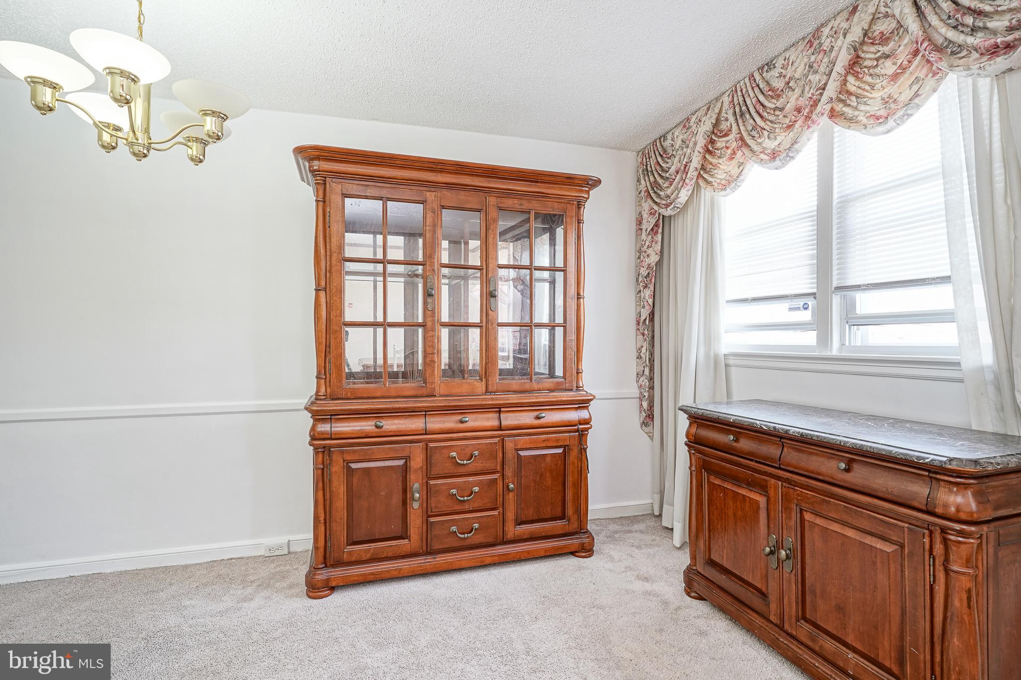 MAYFAIR - Residential