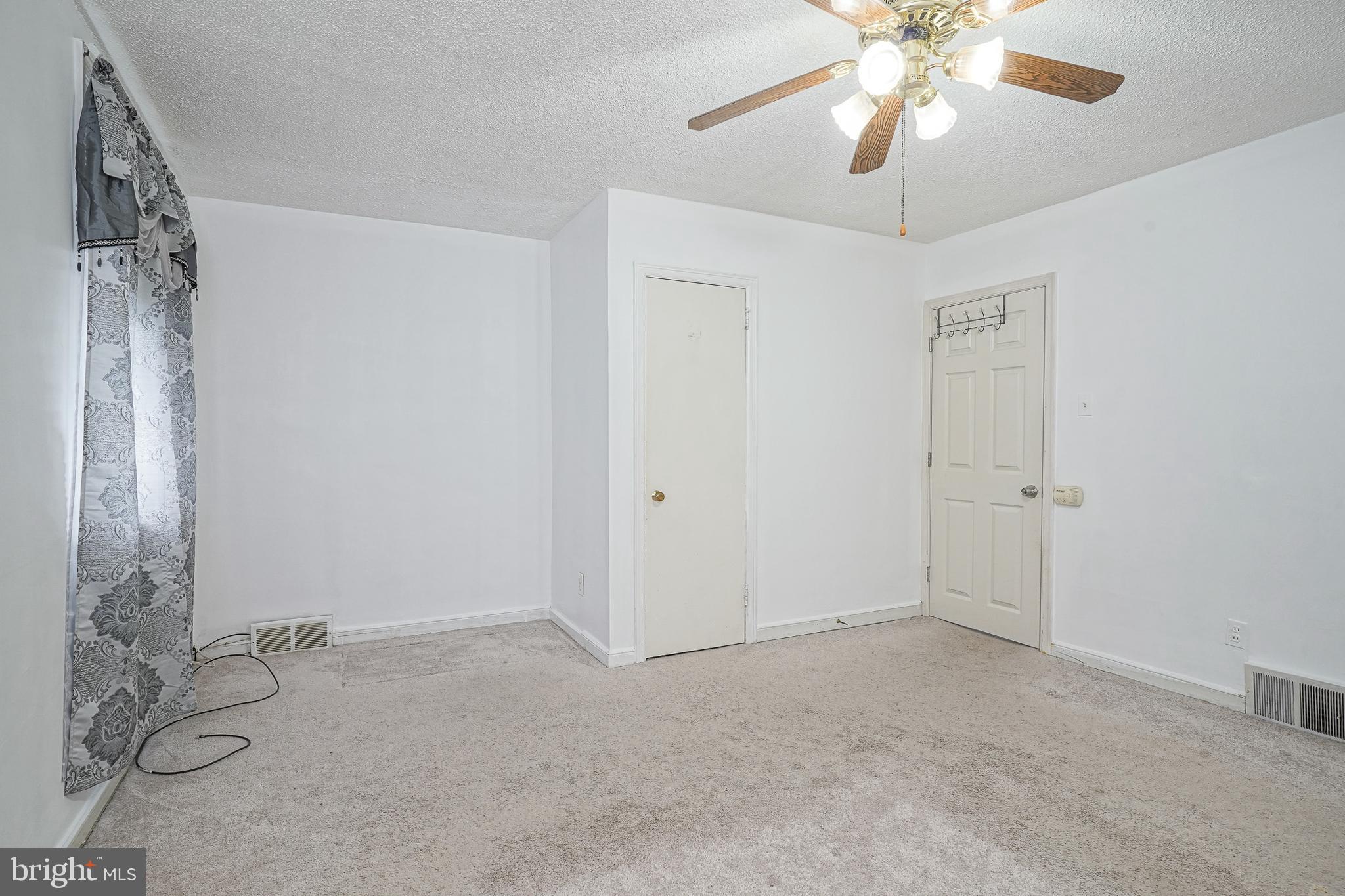 MAYFAIR - Residential