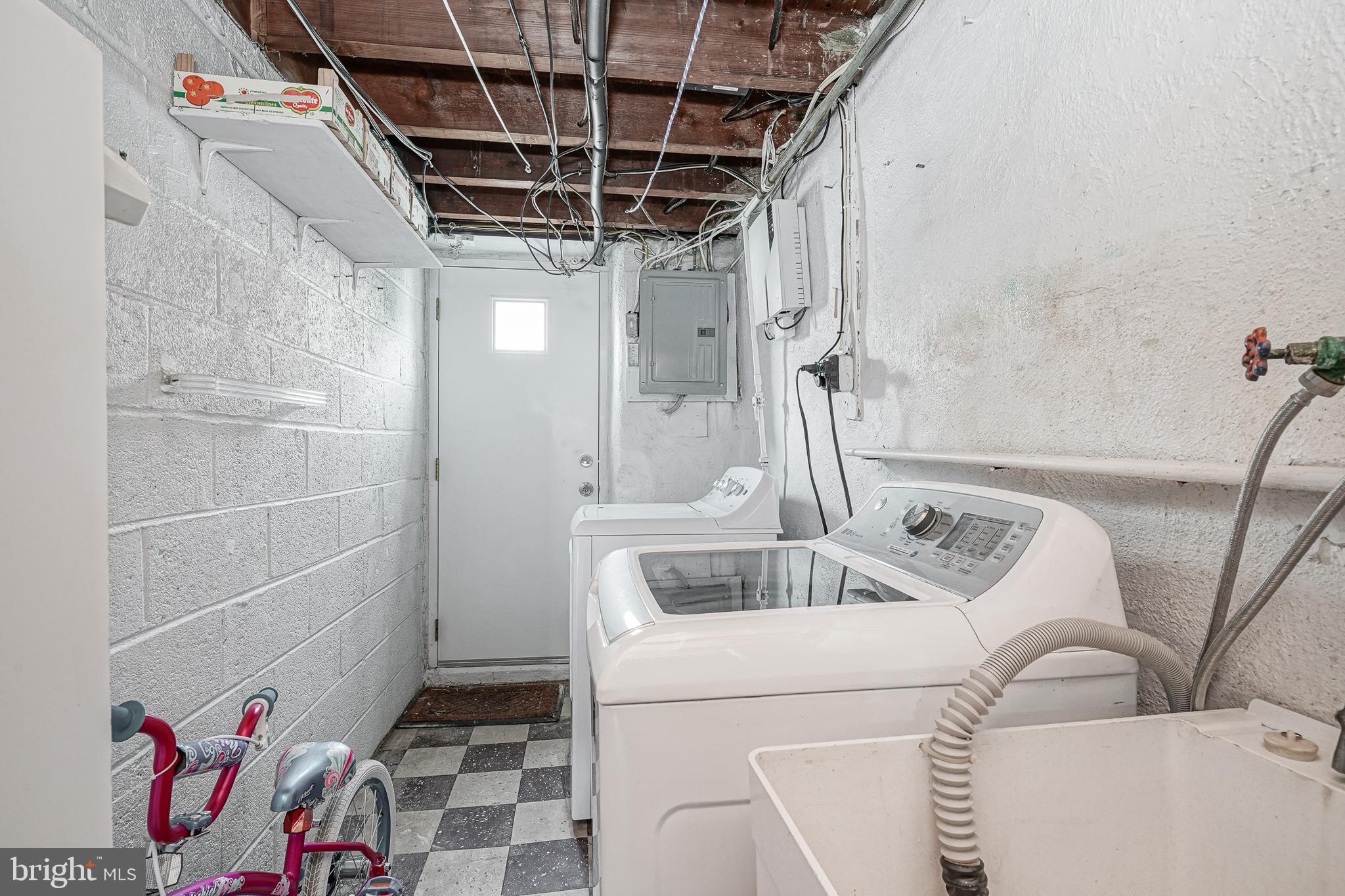 MAYFAIR - Residential