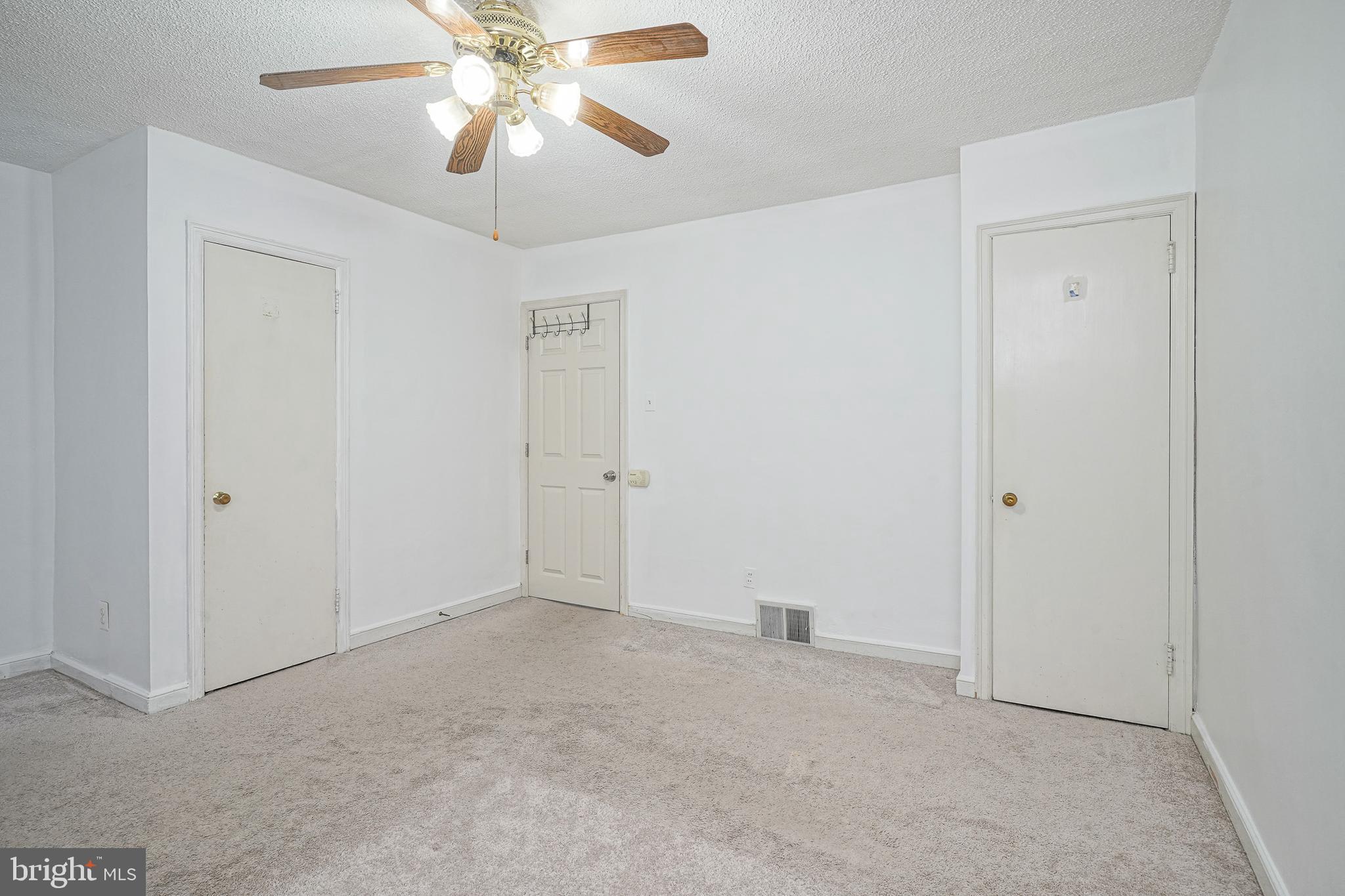 MAYFAIR - Residential