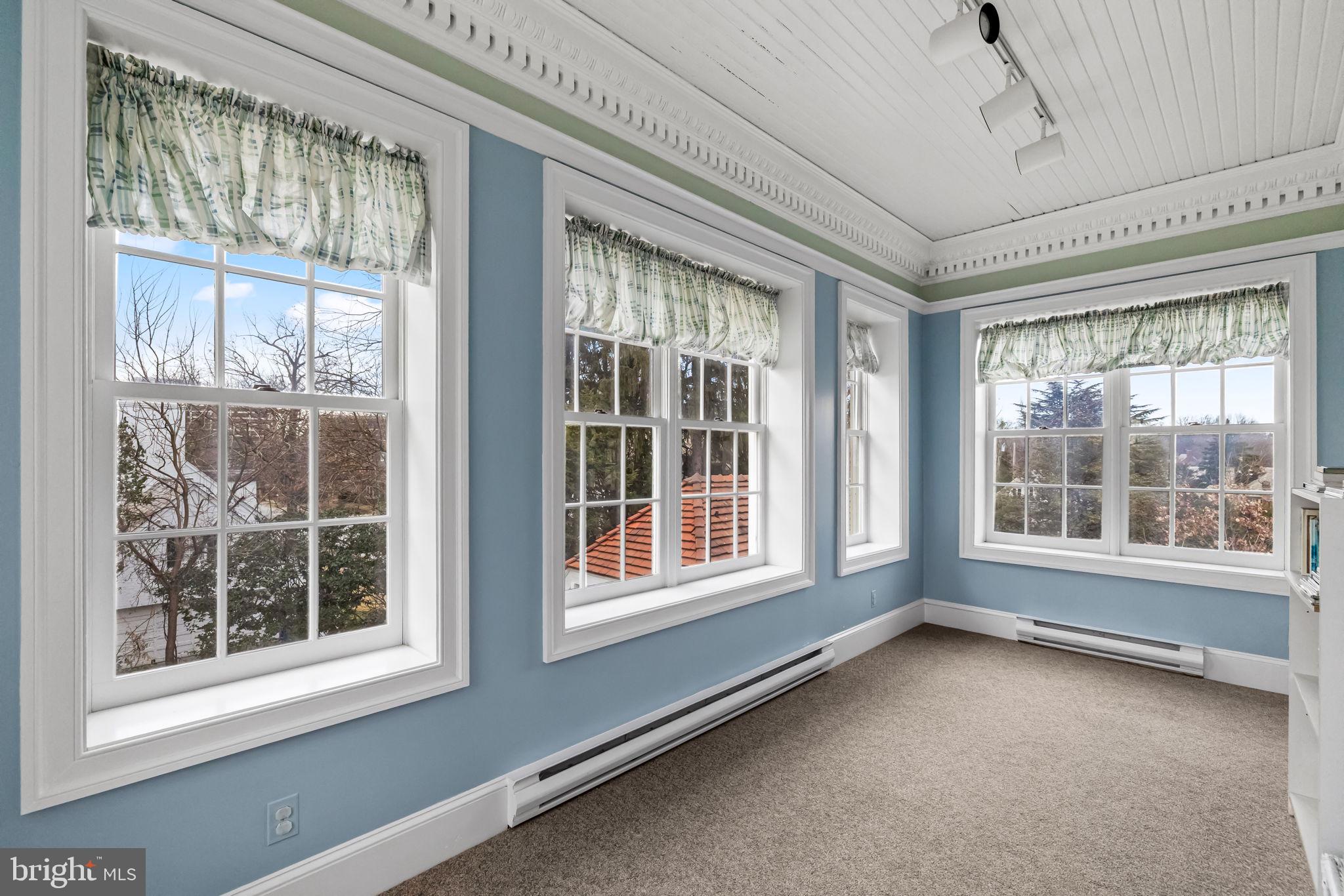 GUILFORD HISTORIC DISTRICT - Residential