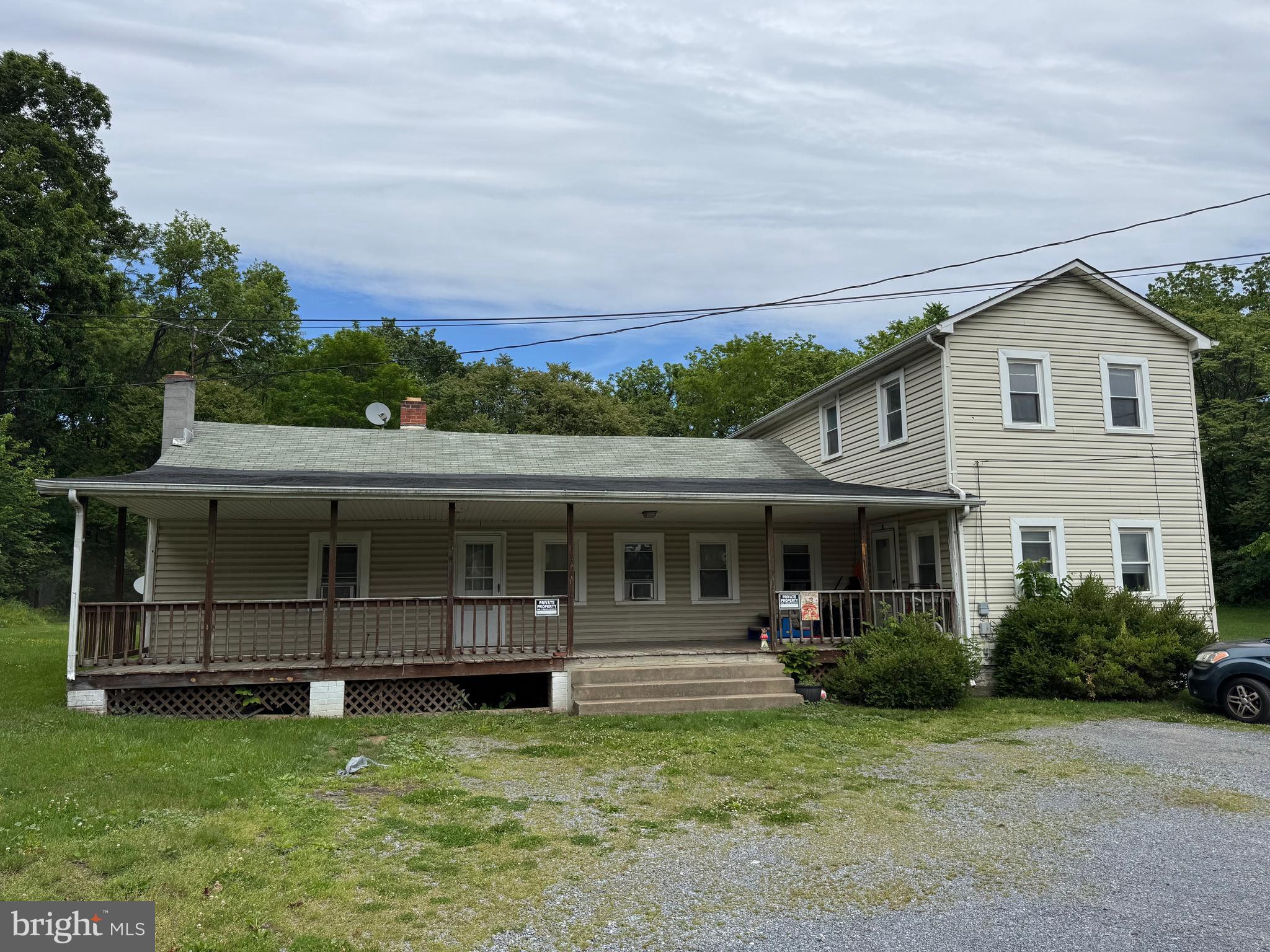 386 ROUND HILL ROAD