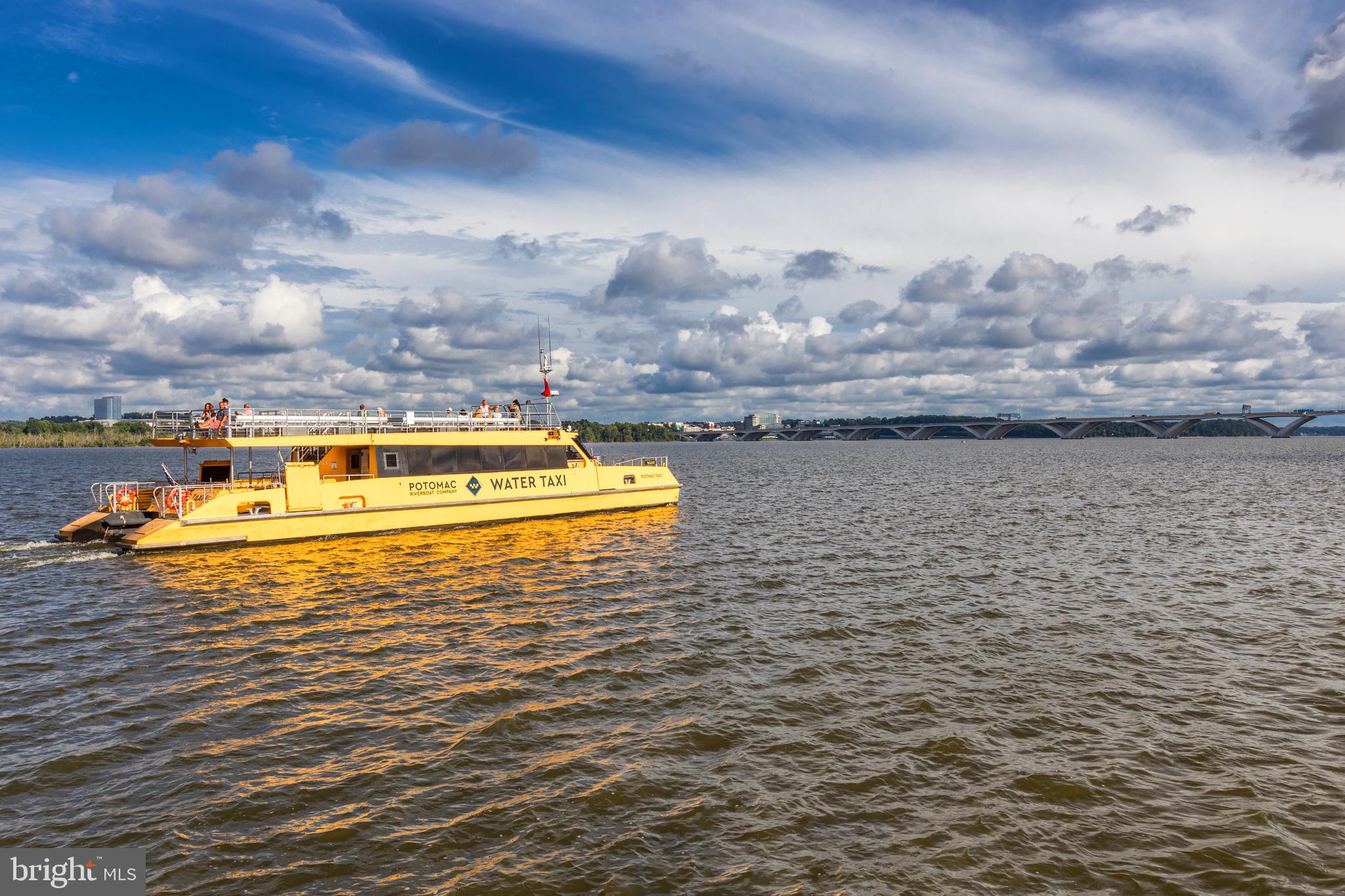 OLD TOWN ALEXANDRIA - Residential