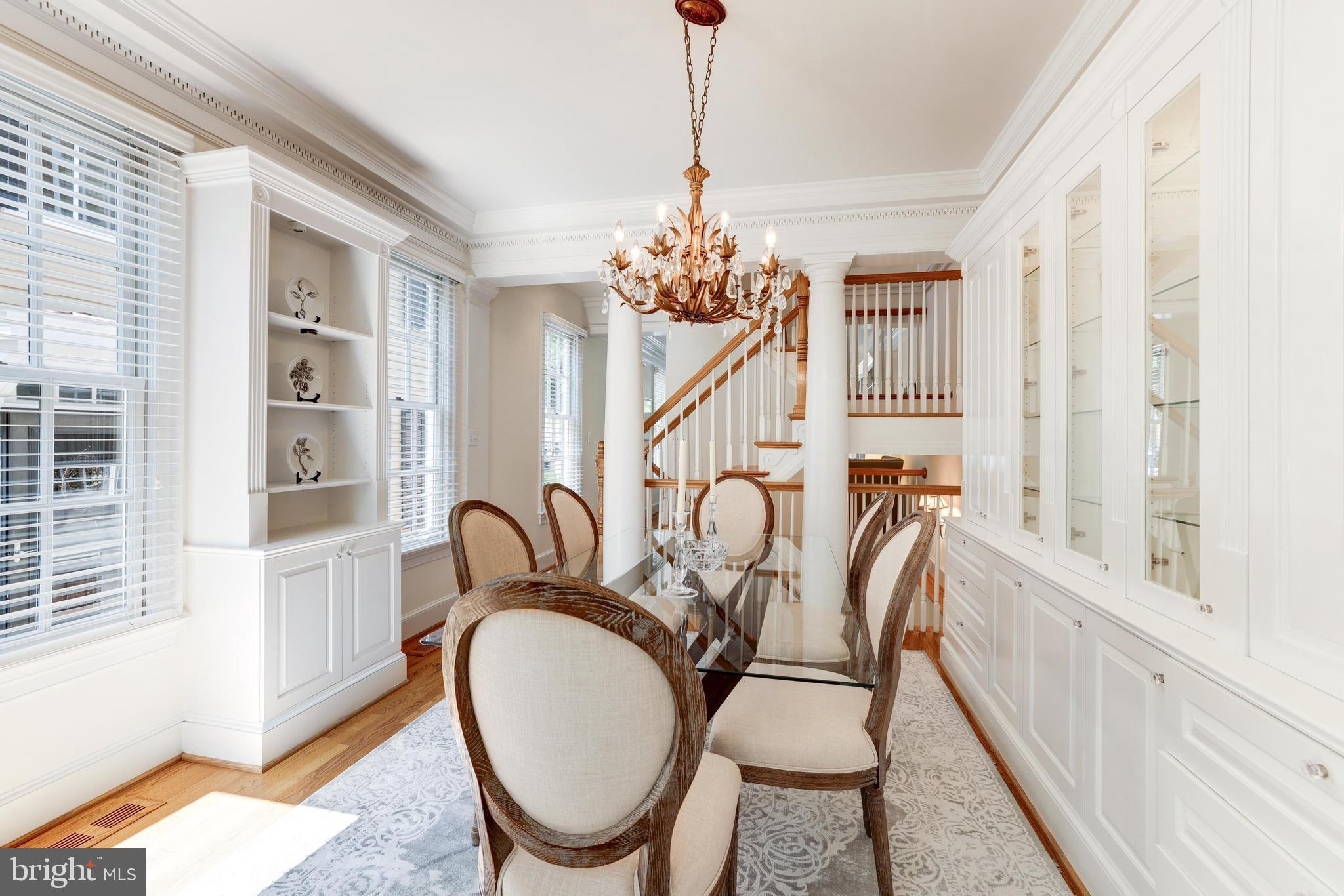 OLD TOWN ALEXANDRIA - Residential