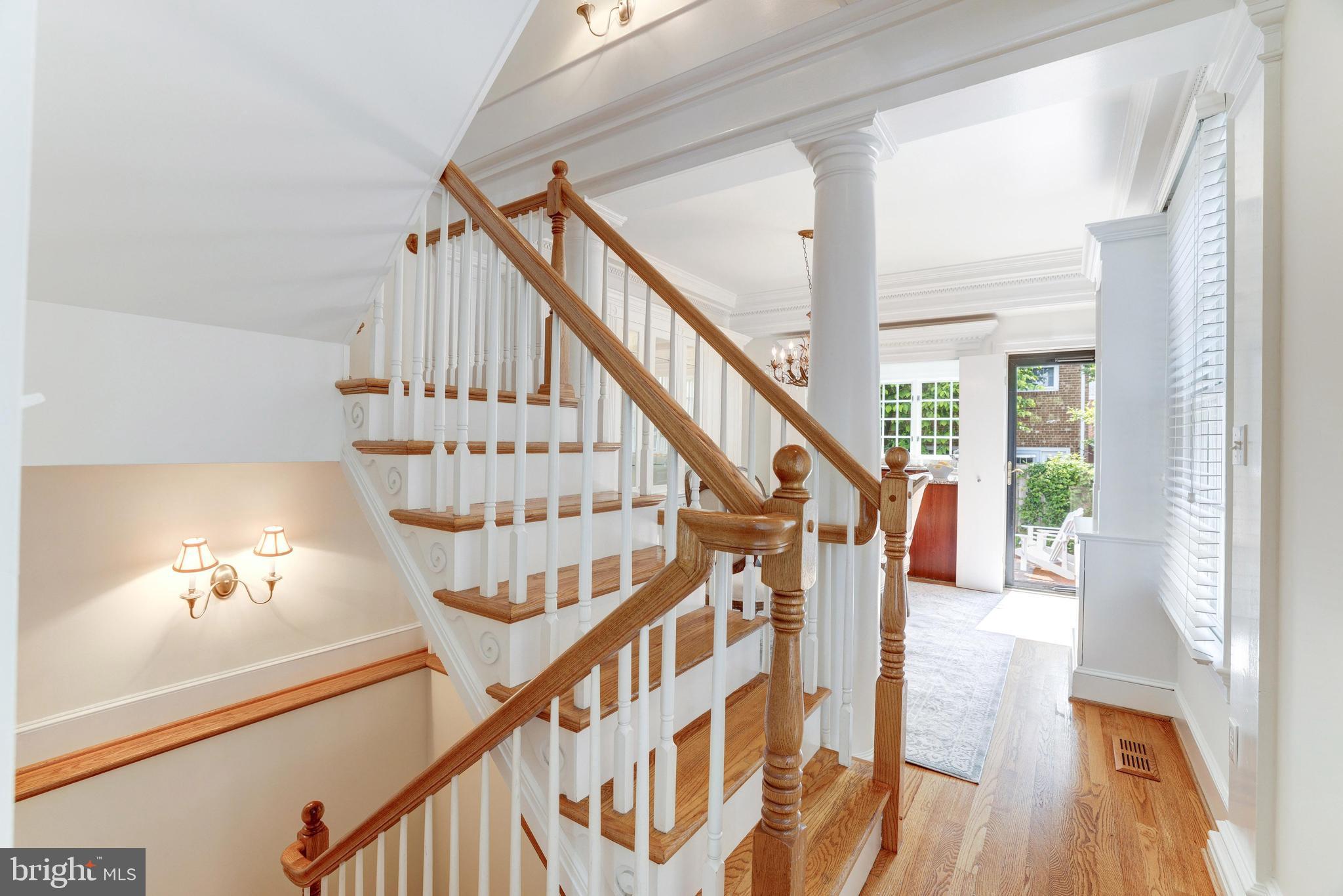 OLD TOWN ALEXANDRIA - Residential