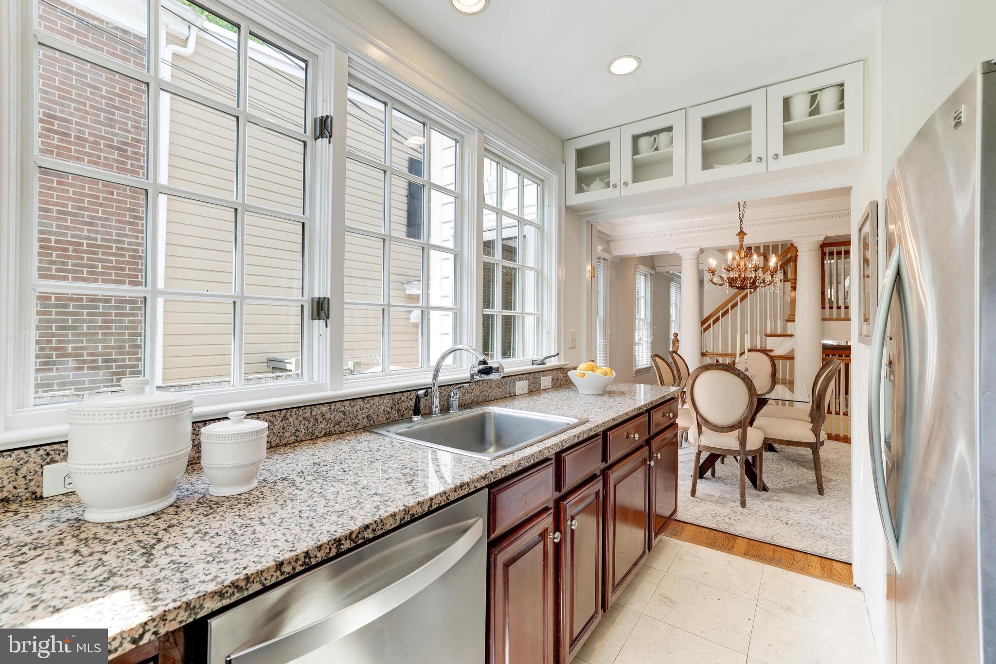 OLD TOWN ALEXANDRIA - Residential