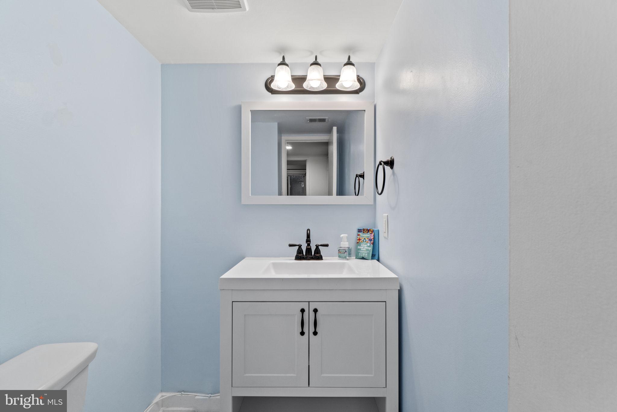 STONEYBROOKE - Residential Lease