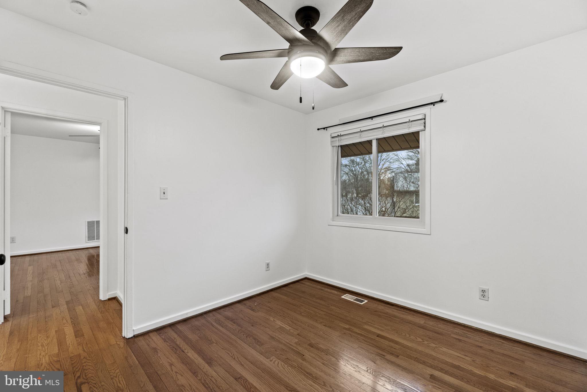 STONEYBROOKE - Residential Lease