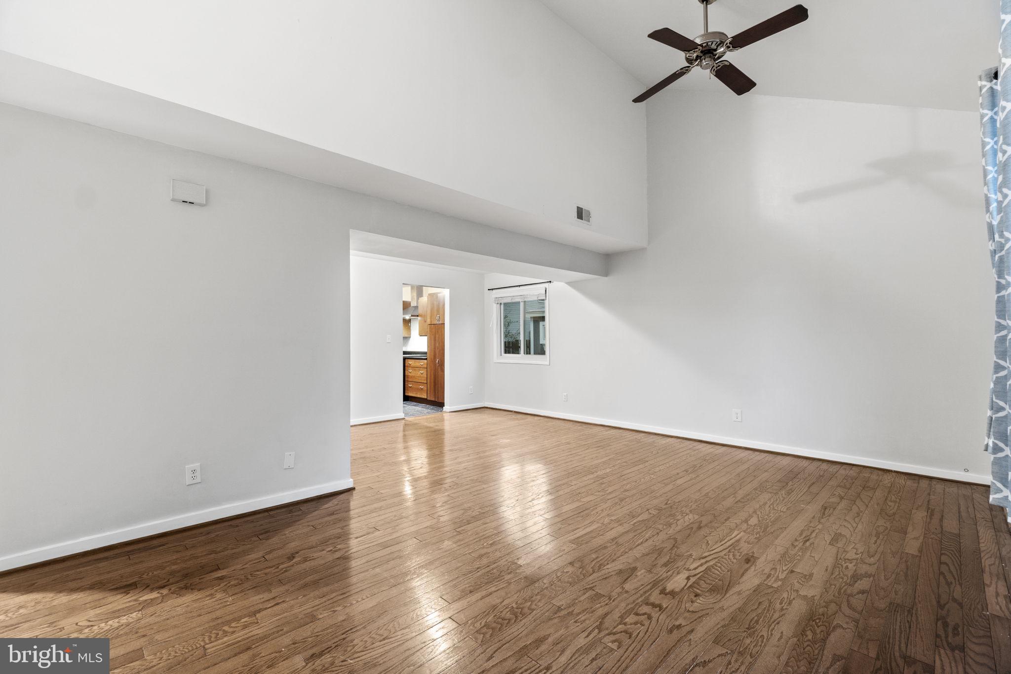 STONEYBROOKE - Residential Lease