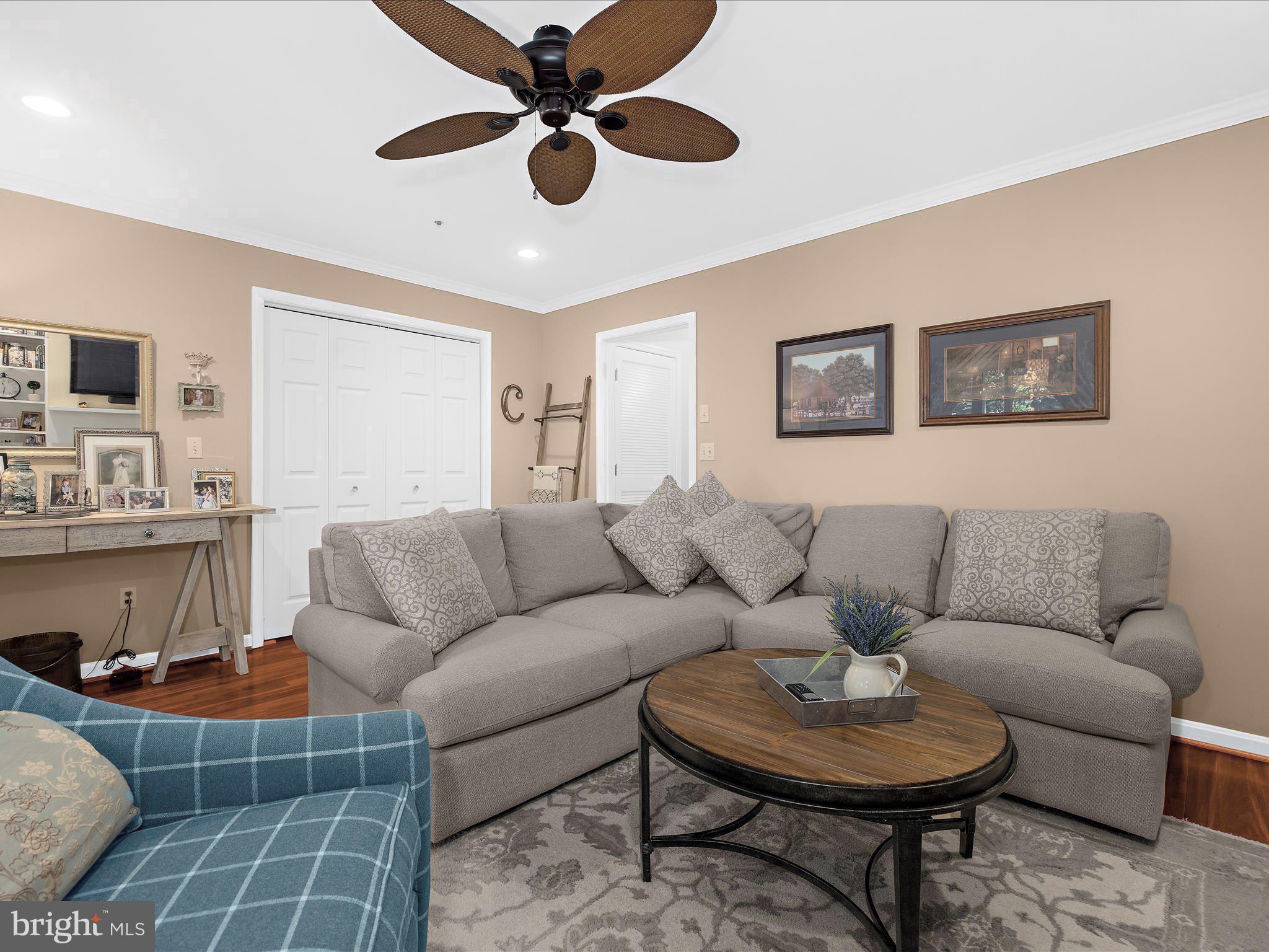 WATERS EDGE - Residential