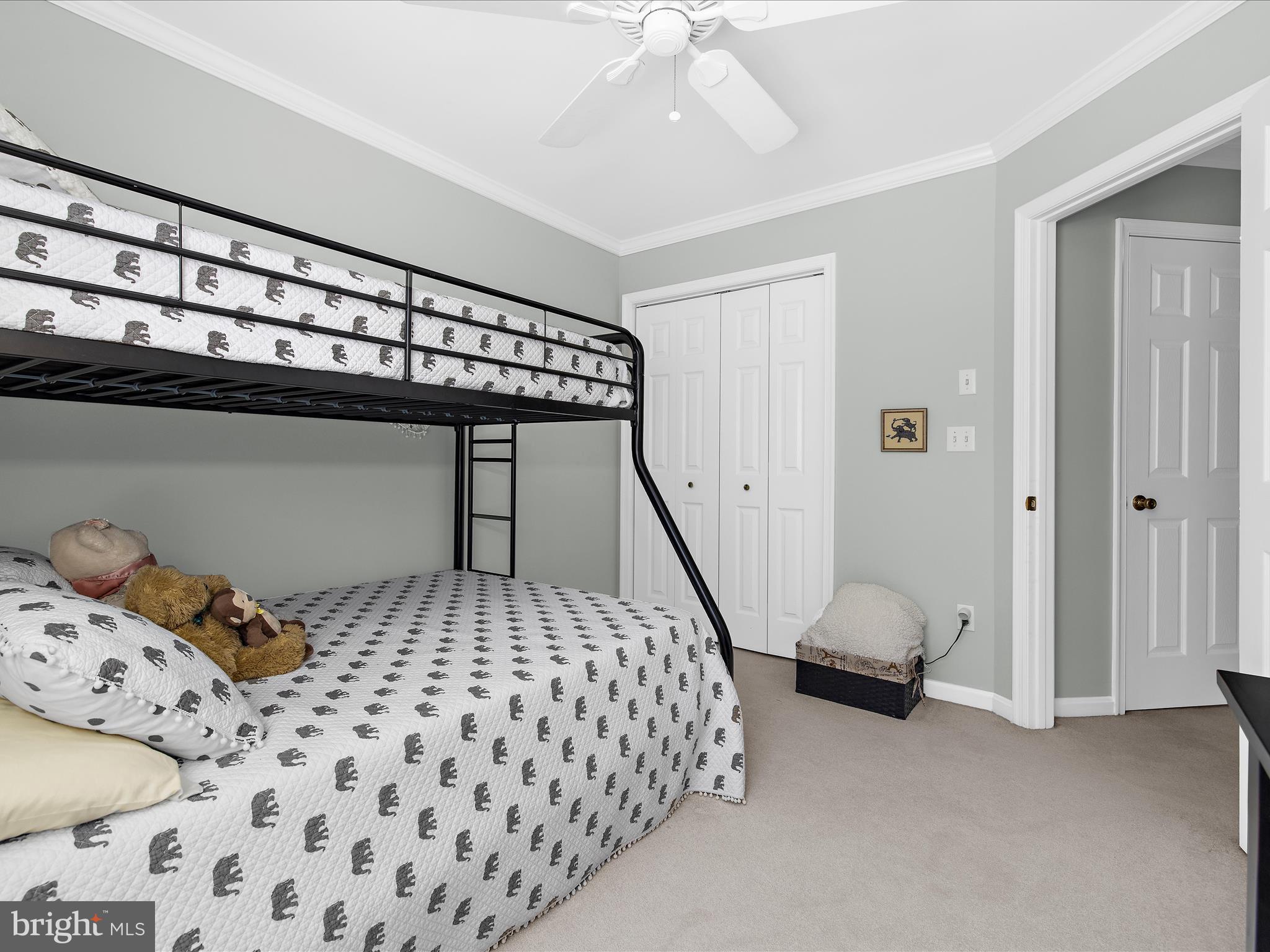 WATERS EDGE - Residential