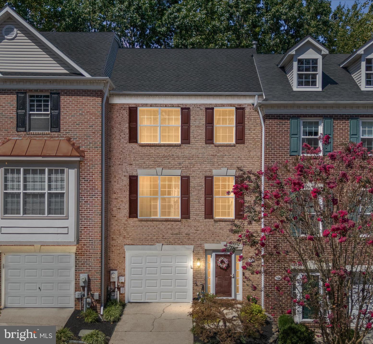 WATERS EDGE - Residential