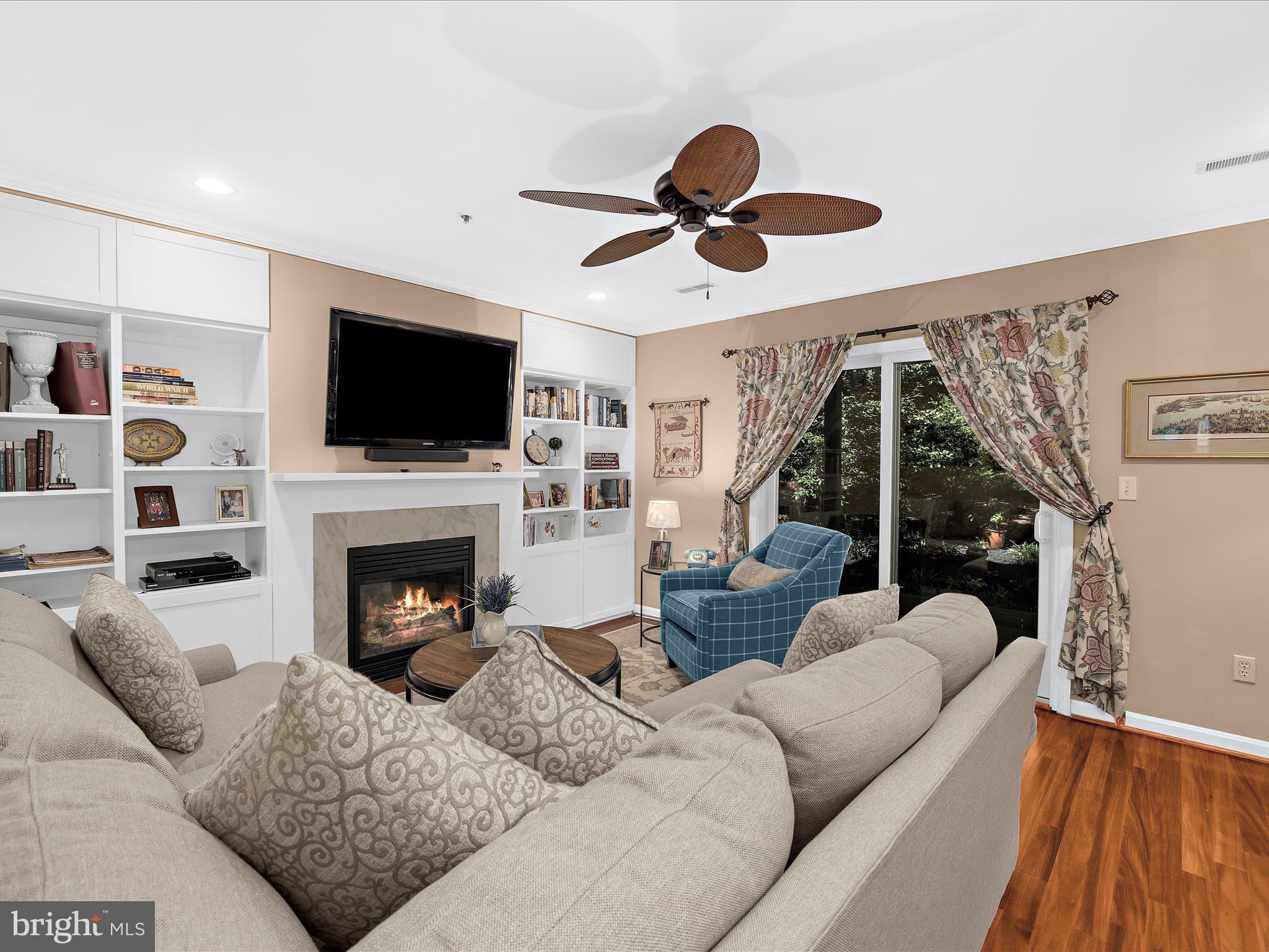 WATERS EDGE - Residential