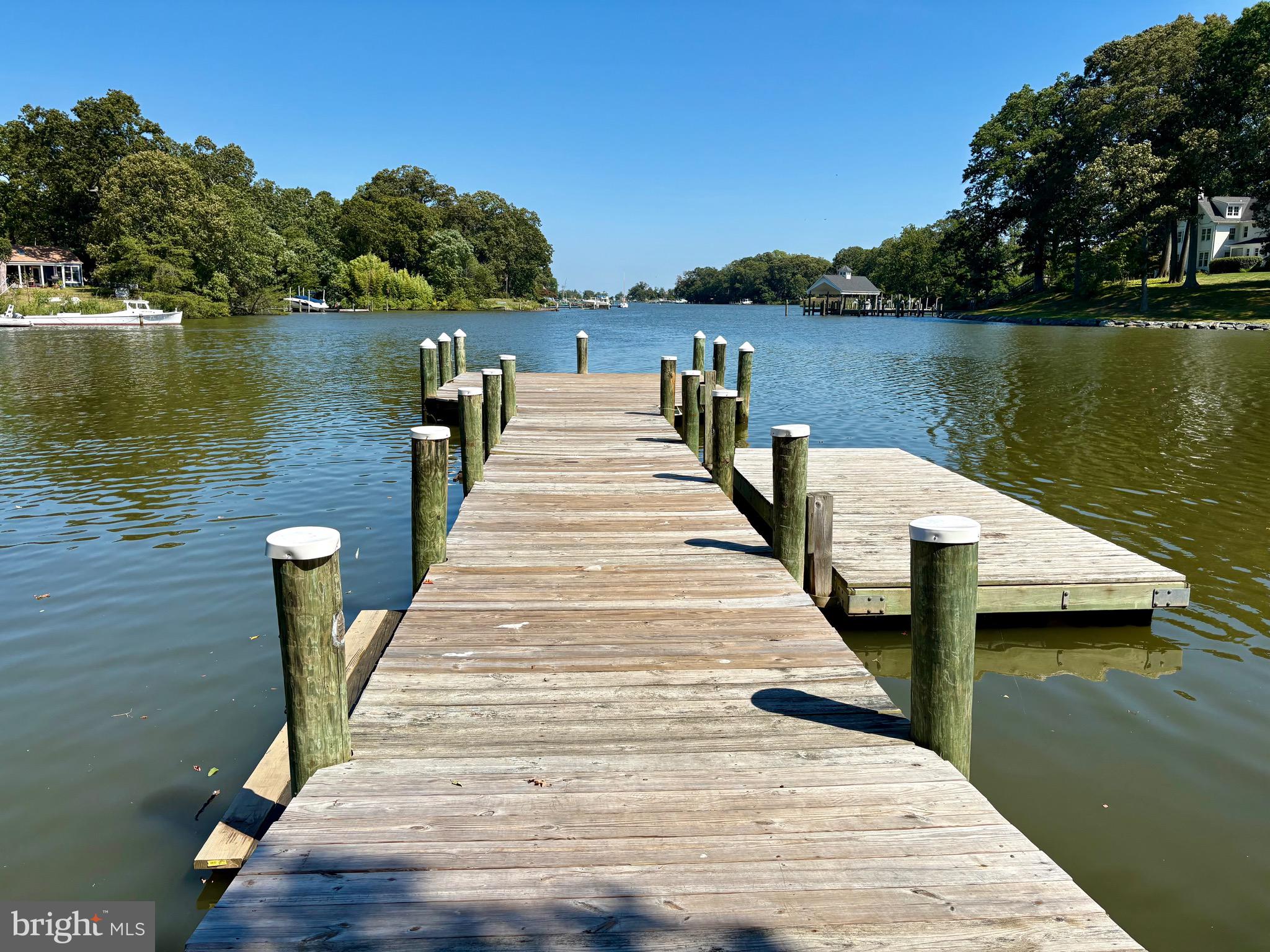 WATERS EDGE - Residential