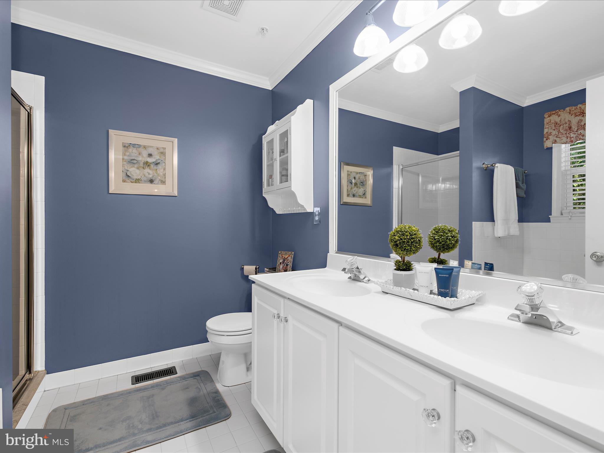 WATERS EDGE - Residential