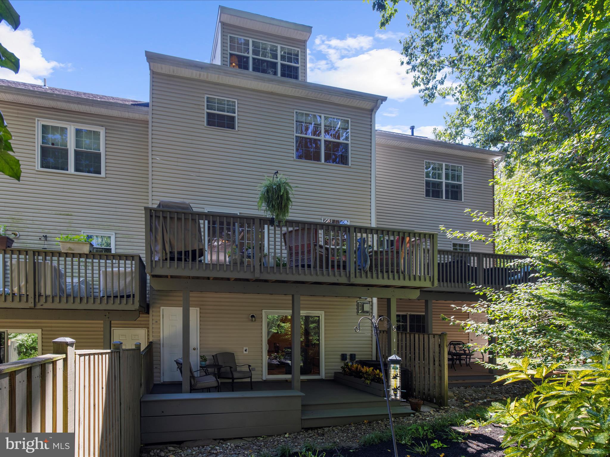 WATERS EDGE - Residential