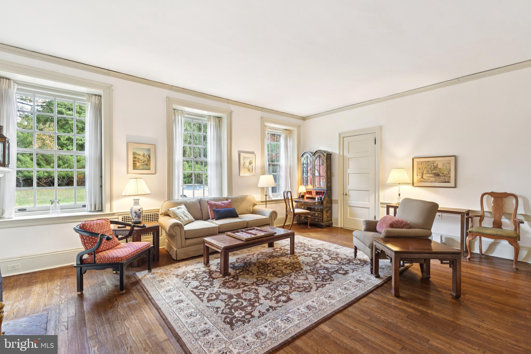 CHESTNUT HILL - Residential