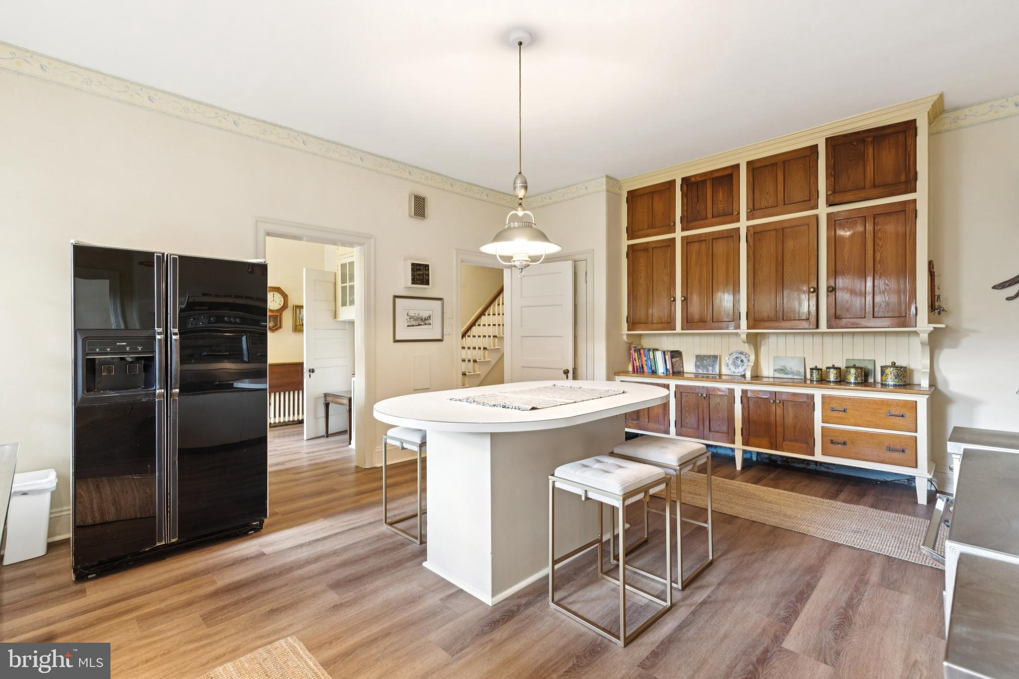 CHESTNUT HILL - Residential