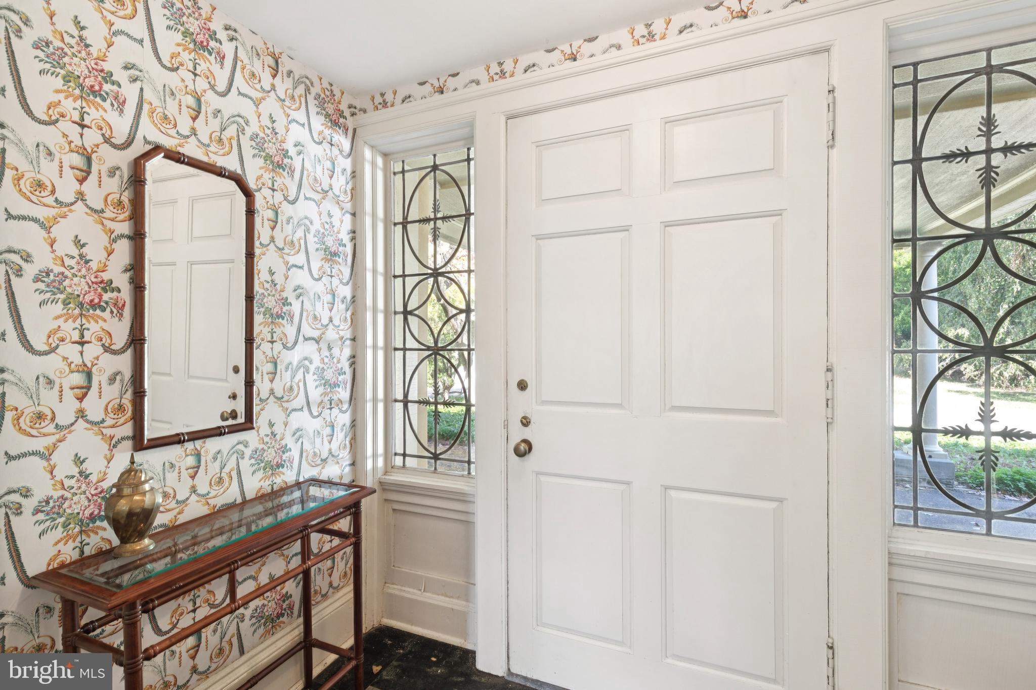 8600 SEMINOLE STREET