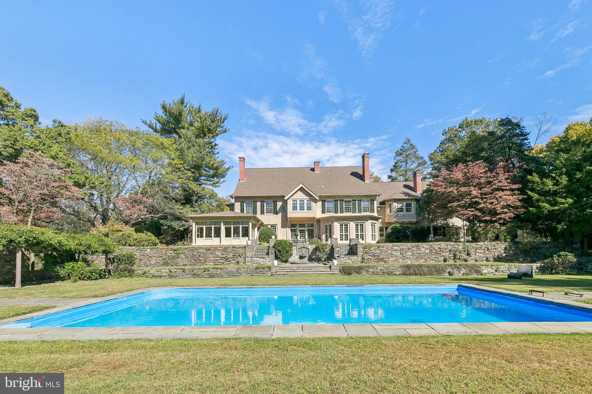 8600 SEMINOLE STREET