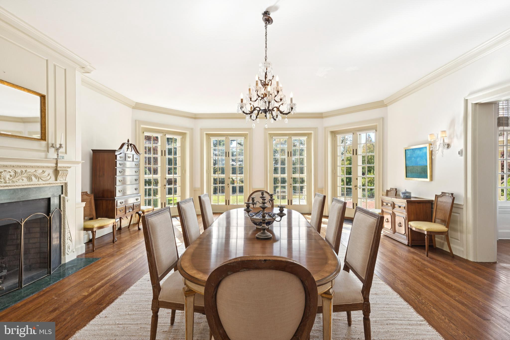 CHESTNUT HILL - Residential