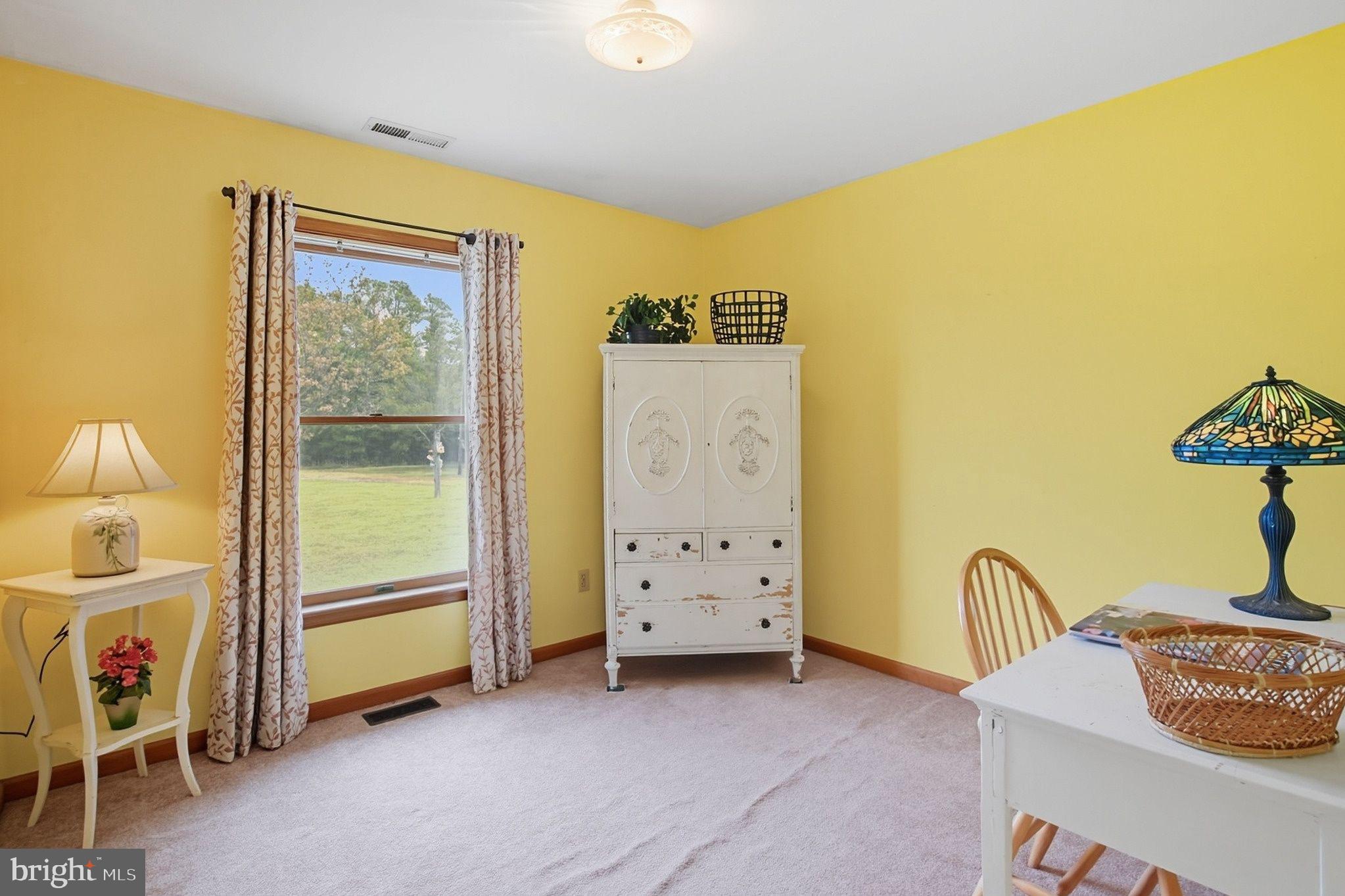 NECK DISTRICT - Residential