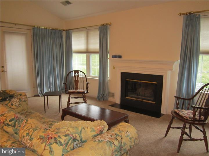 SPRING RIDGE - Residential